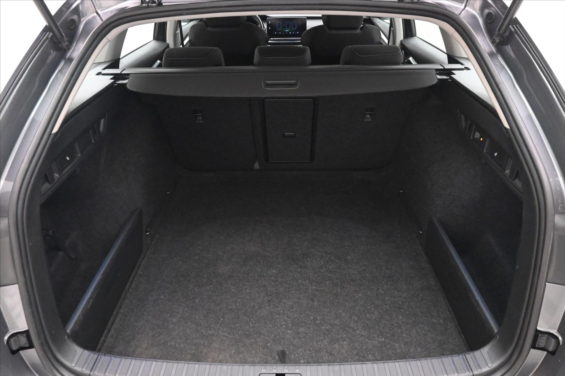 Hlavní fotografie vozu Škoda Octavia 2,0 TDI 110kW DSG Záruka až 5 let (11)