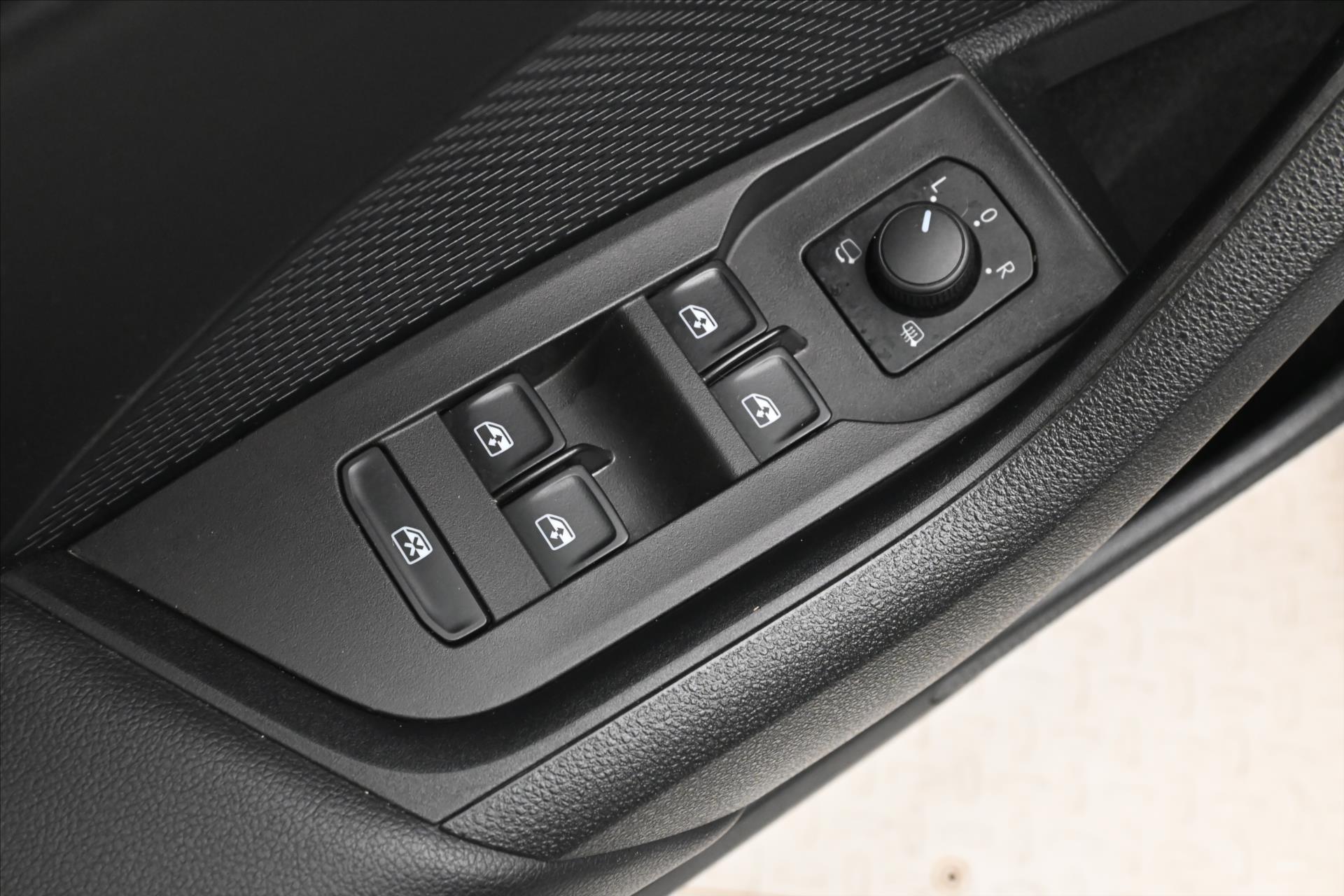 Hlavní fotografie vozu Škoda Octavia 2,0 TDI 110kW DSG Záruka až 5 let (27)