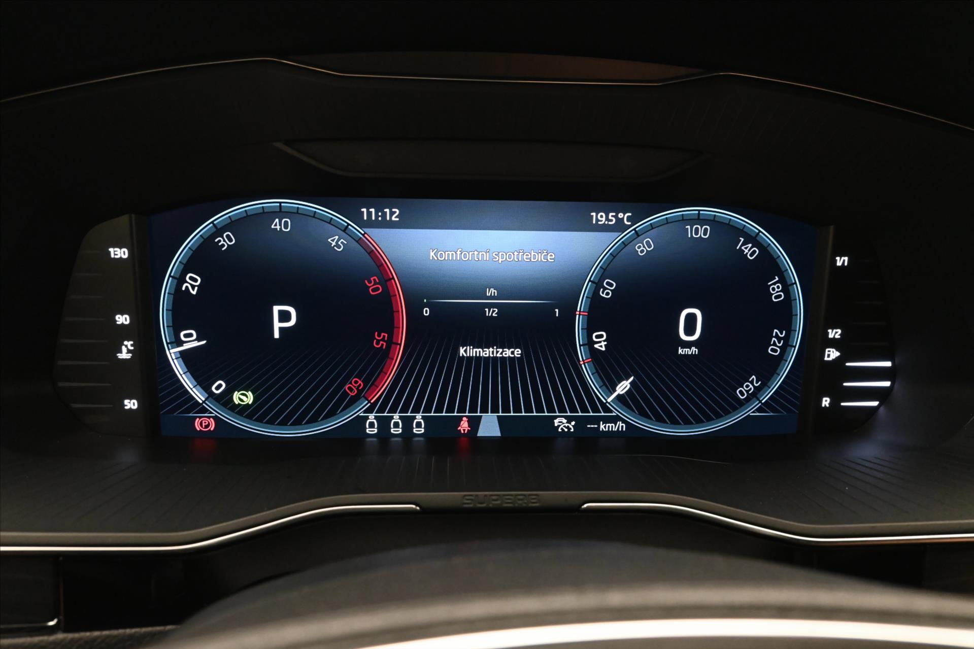 Hlavní fotografie vozu Škoda Superb 2,0 TDI 110kW DSG Style Záruka až 5 let (17)