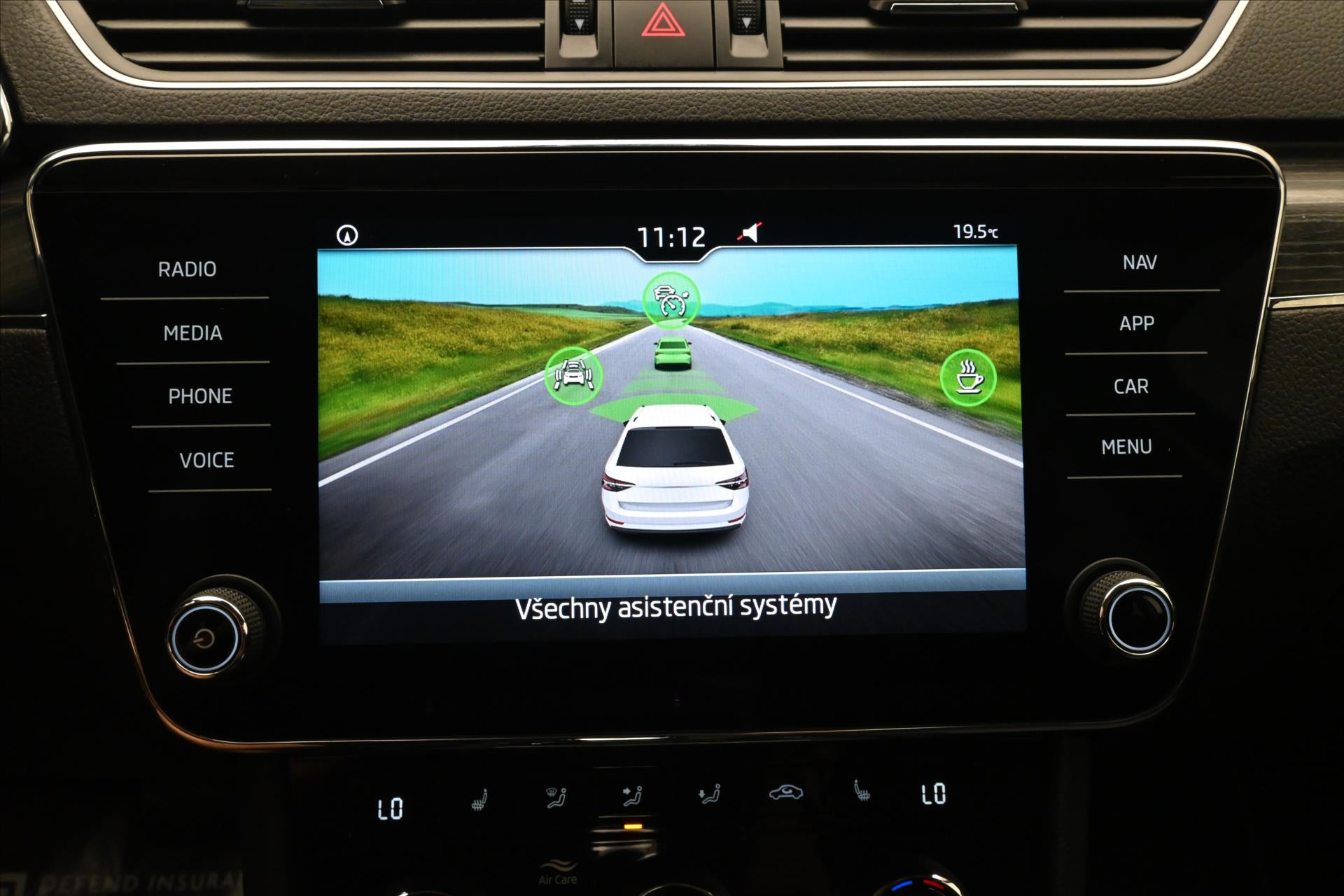 Hlavní fotografie vozu Škoda Superb 2,0 TDI 110kW DSG Style Záruka až 5 let (20)