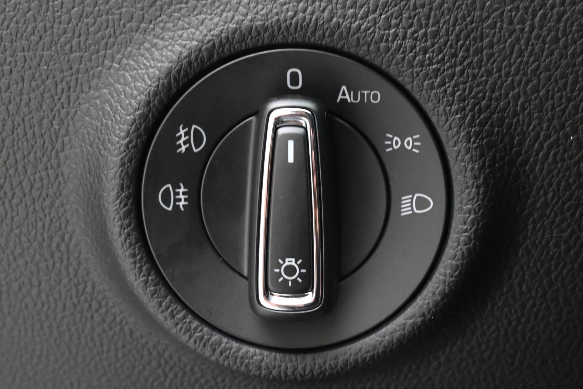 Hlavní fotografie vozu Škoda Superb 2,0 TDI 110kW DSG Style Záruka až 5 let (28)