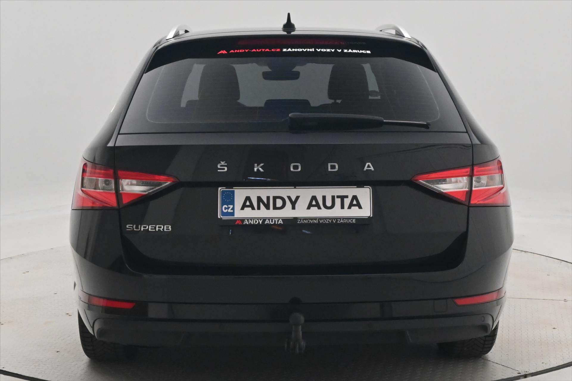Hlavní fotografie vozu Škoda Superb 2,0 TDI 110kW DSG Style Záruka až 5 let (7)