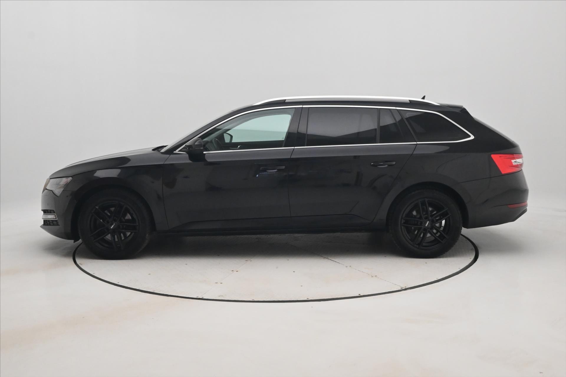 Hlavní fotografie vozu Škoda Superb 2,0 TDI 110kW DSG Style Záruka až 5 let (9)