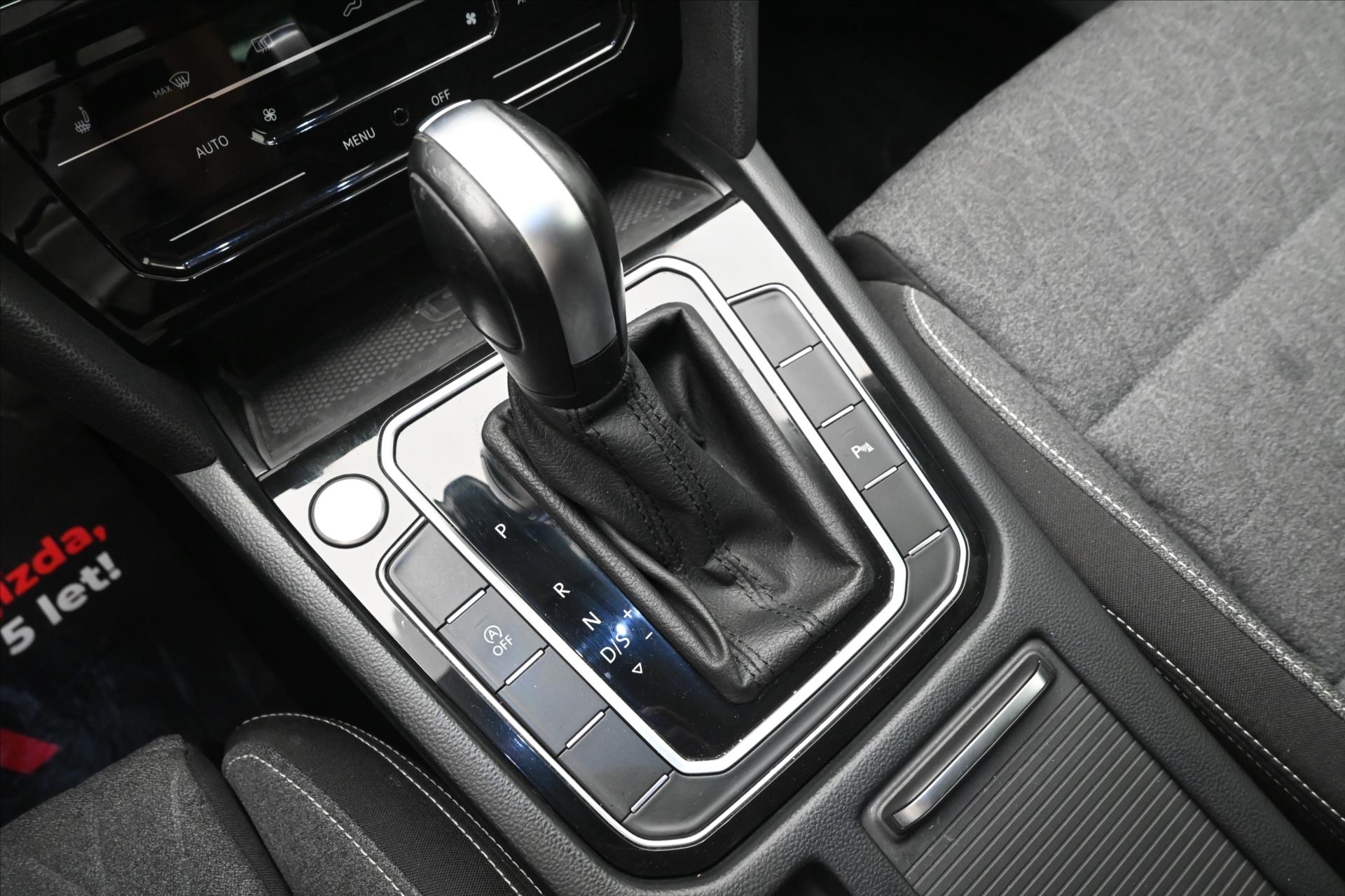 Hlavní fotografie vozu Volkswagen Passat 2,0 TDI 110kW DSG Business Záruka až 5 let (24)