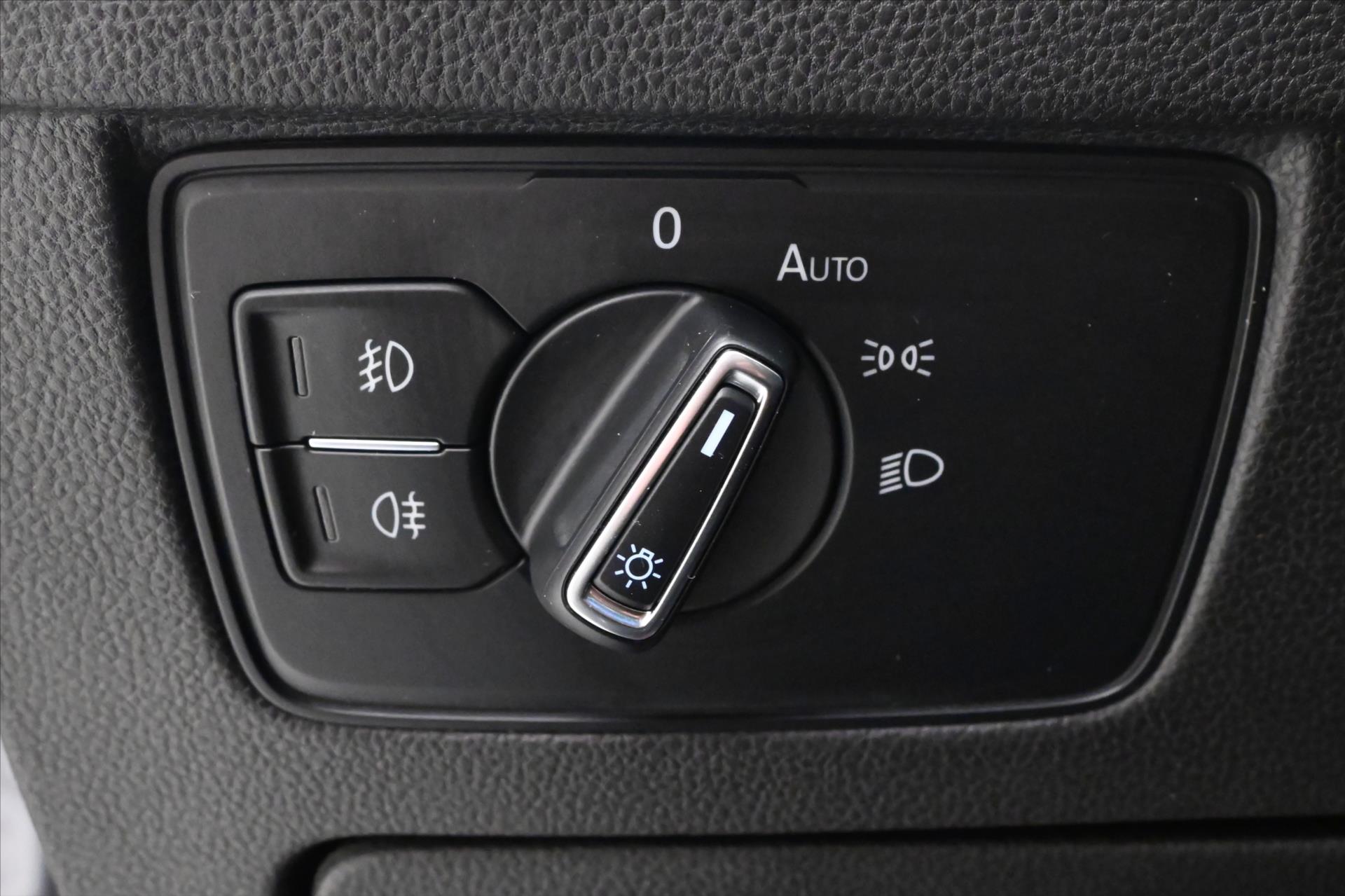 Hlavní fotografie vozu Volkswagen Passat 2,0 TDI 110kW DSG Business Záruka až 5 let (28)