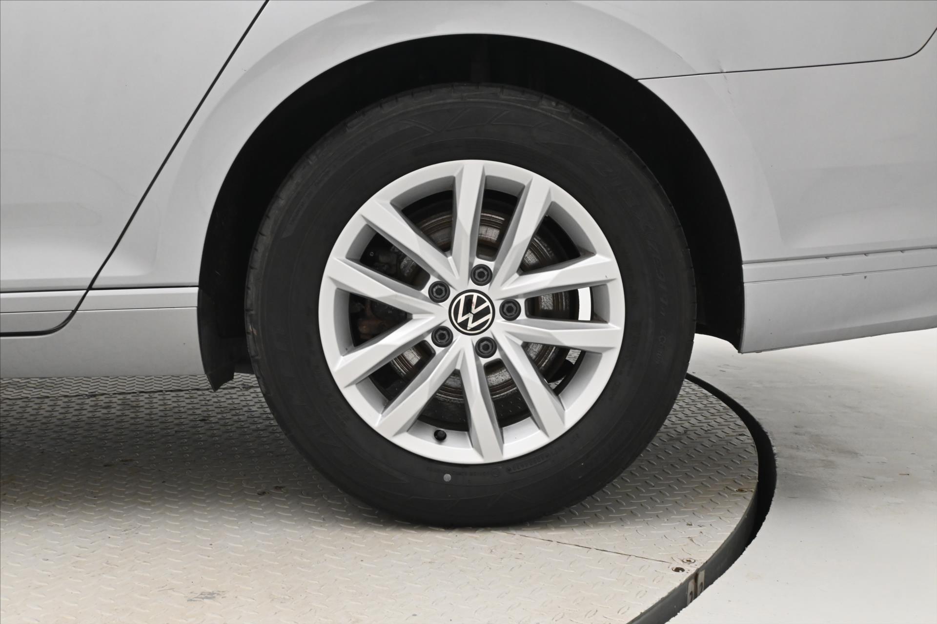 Hlavní fotografie vozu Volkswagen Passat 2,0 TDI 110kW DSG Business Záruka až 5 let (33)