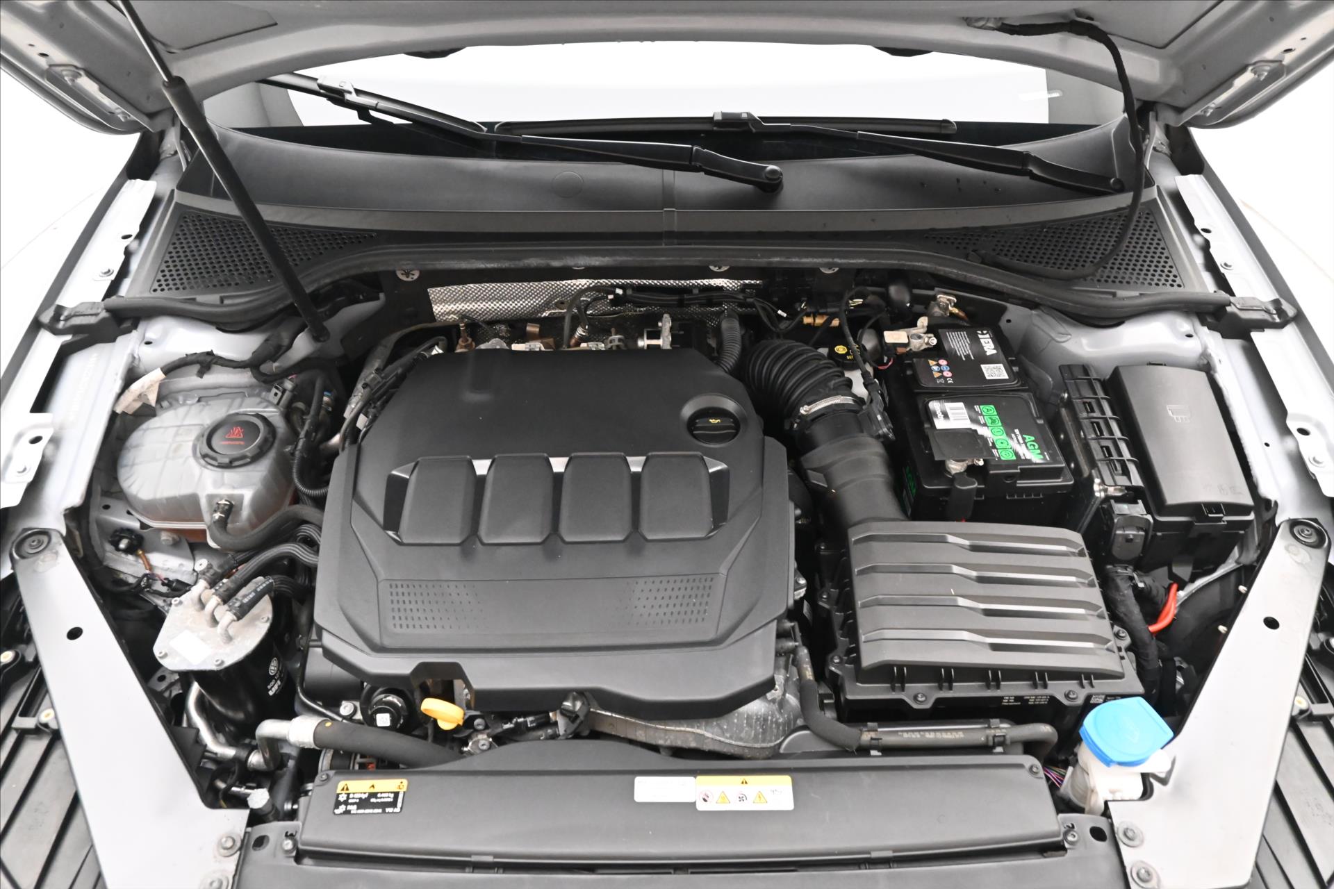 Hlavní fotografie vozu Volkswagen Passat 2,0 TDI 110kW DSG Business Záruka až 5 let (10)