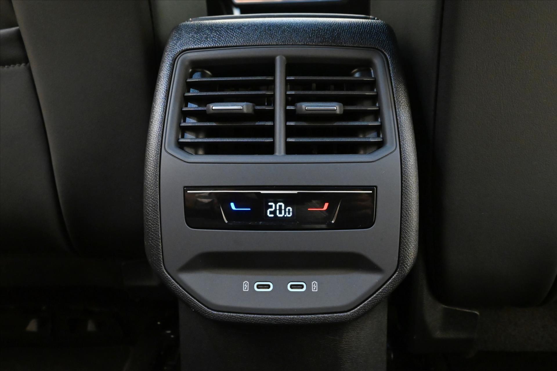 Hlavní fotografie vozu Cupra Formentor 2,0 TDI 110kW DSG 4x4 Záruka až 5 let (22)