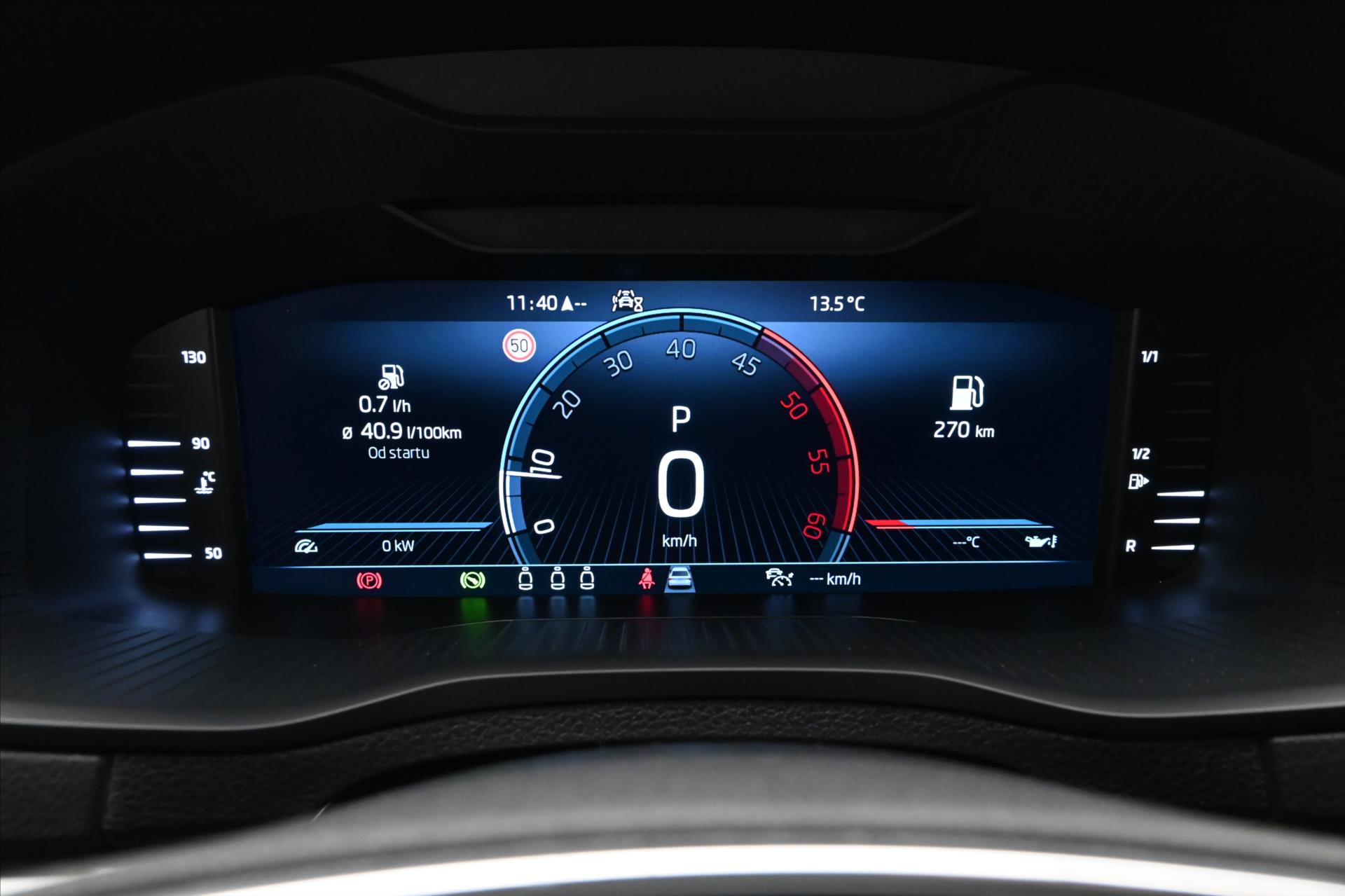 Main photo of the car Skoda Karoq 2.0 TDI 85kW Ambition DSG Warranty up to 5 years (17)
