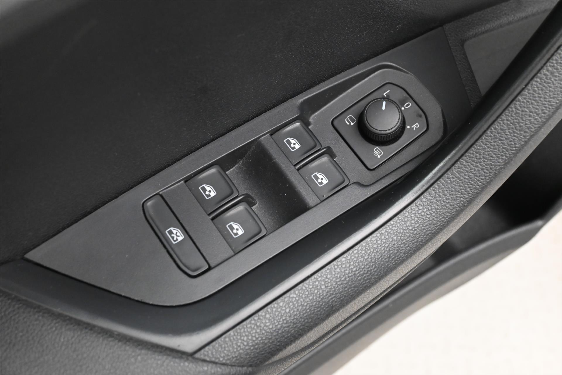 Main photo of the car Skoda Karoq 2.0 TDI 85kW Ambition DSG Warranty up to 5 years (26)