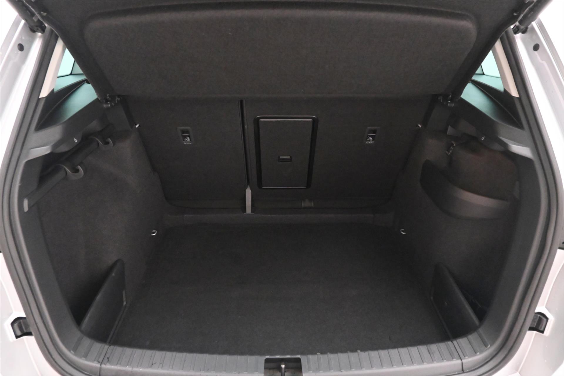 Hlavní fotografie vozu Škoda Karoq 2,0 TDI 85kW DSG VIRTUAL EL.KUFR Záruka až 5 let (11)