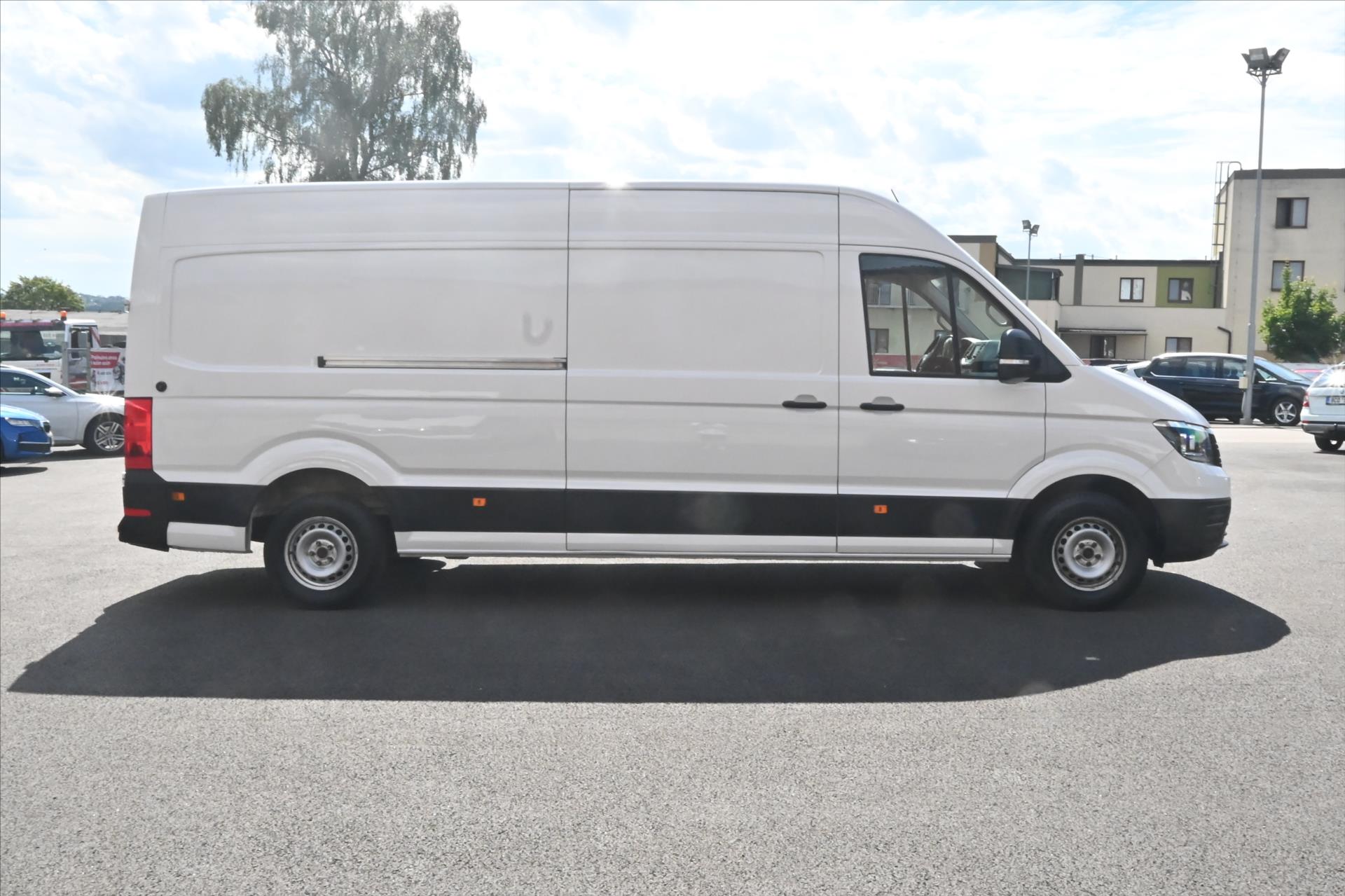 Main photo of the car Volkswagen Crafter 2.0 TDI 103kW L3H2 Warranty up to 5 years (4)