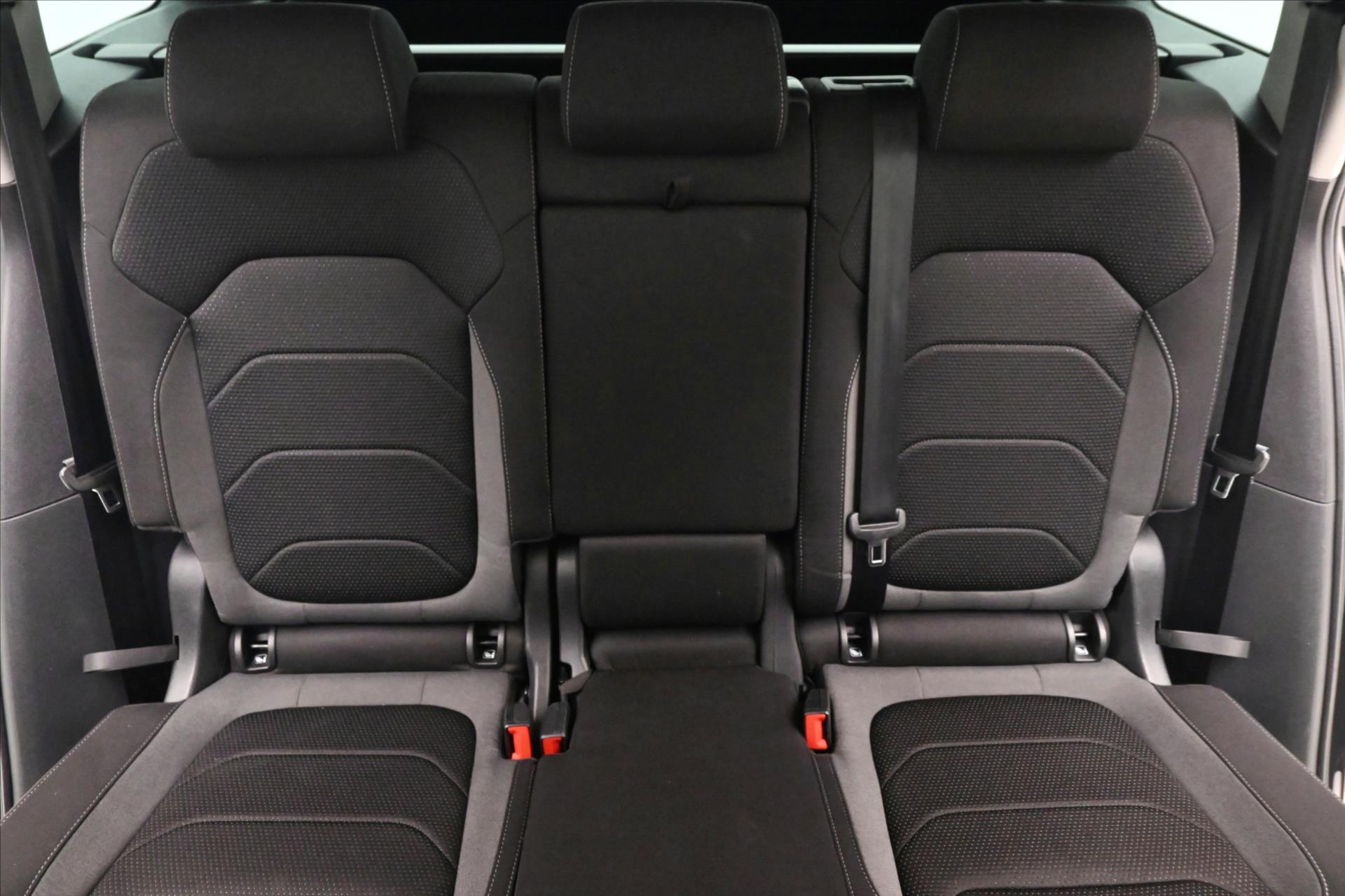 Hlavní fotografie vozu Škoda Kodiaq 2,0 TDI 147 kW DSG 4x4 TAŽNÉ Záruka až 5 let (29)