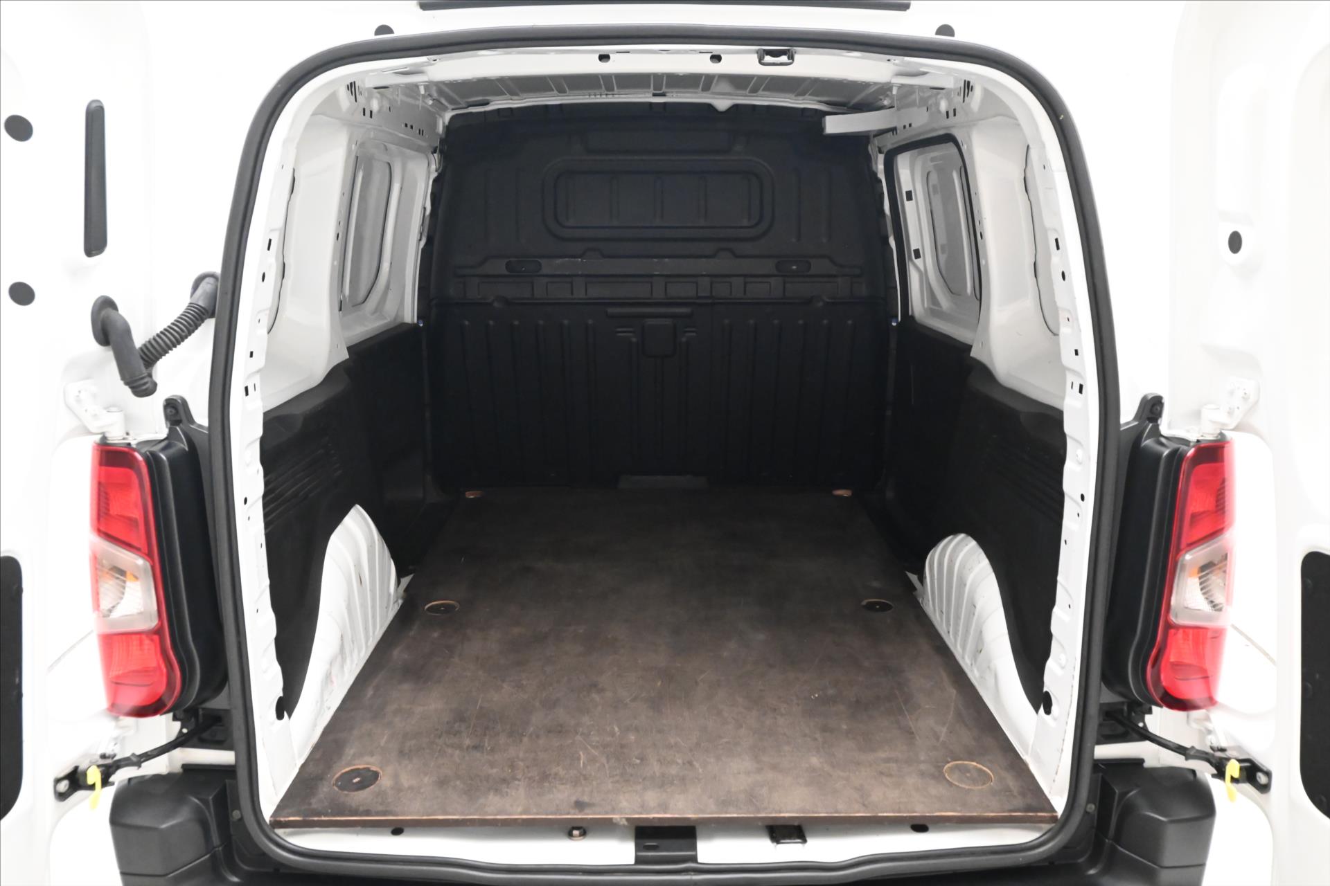 Hlavní fotografie vozu Toyota Proace 1,5 D-4D 75kW ČR 1.majitel Záruka až 5 let (11)