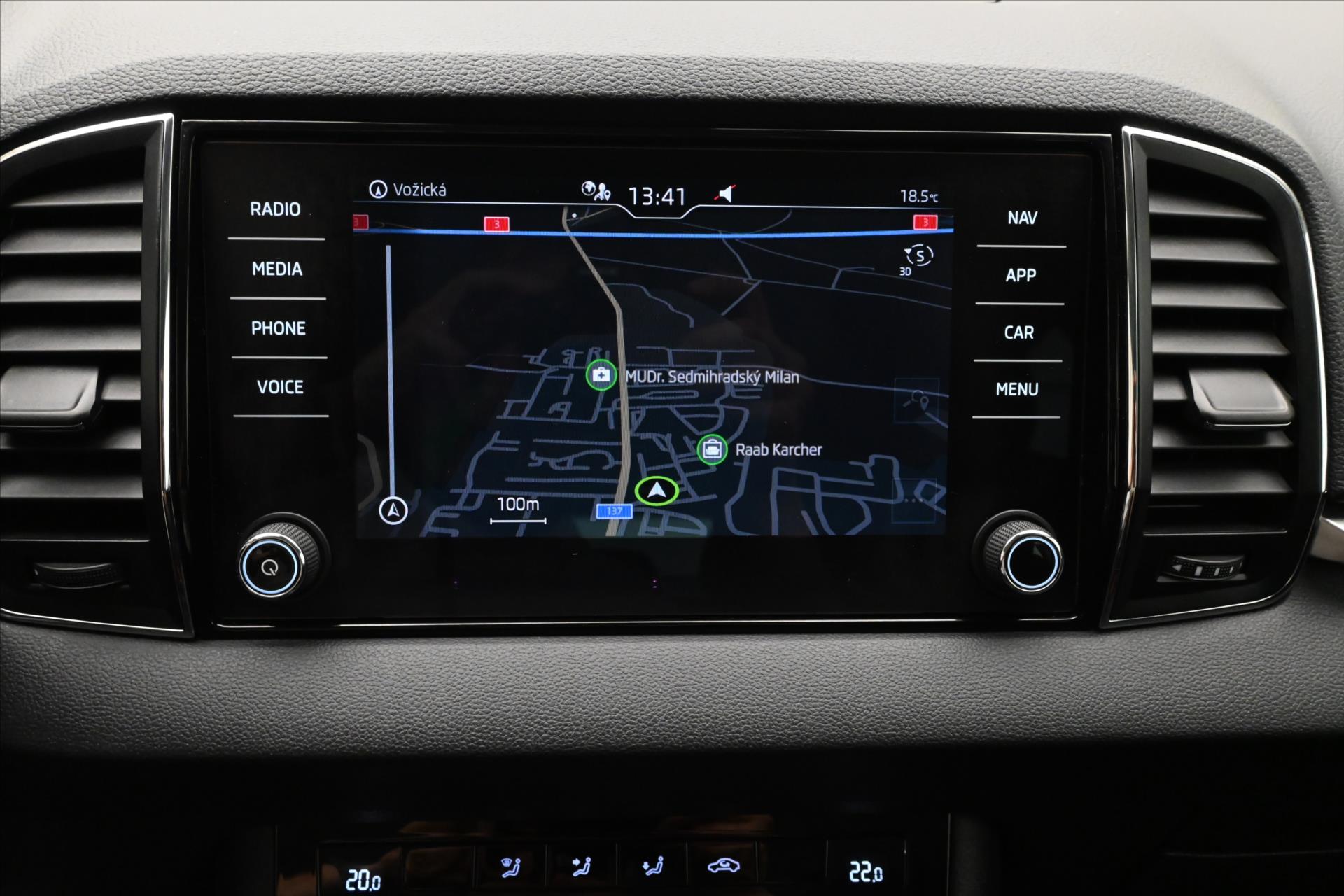 Hlavní fotografie vozu Škoda Karoq 2,0 TDI 85kW DSG TAŽNÉ Záruka až 5 let (21)