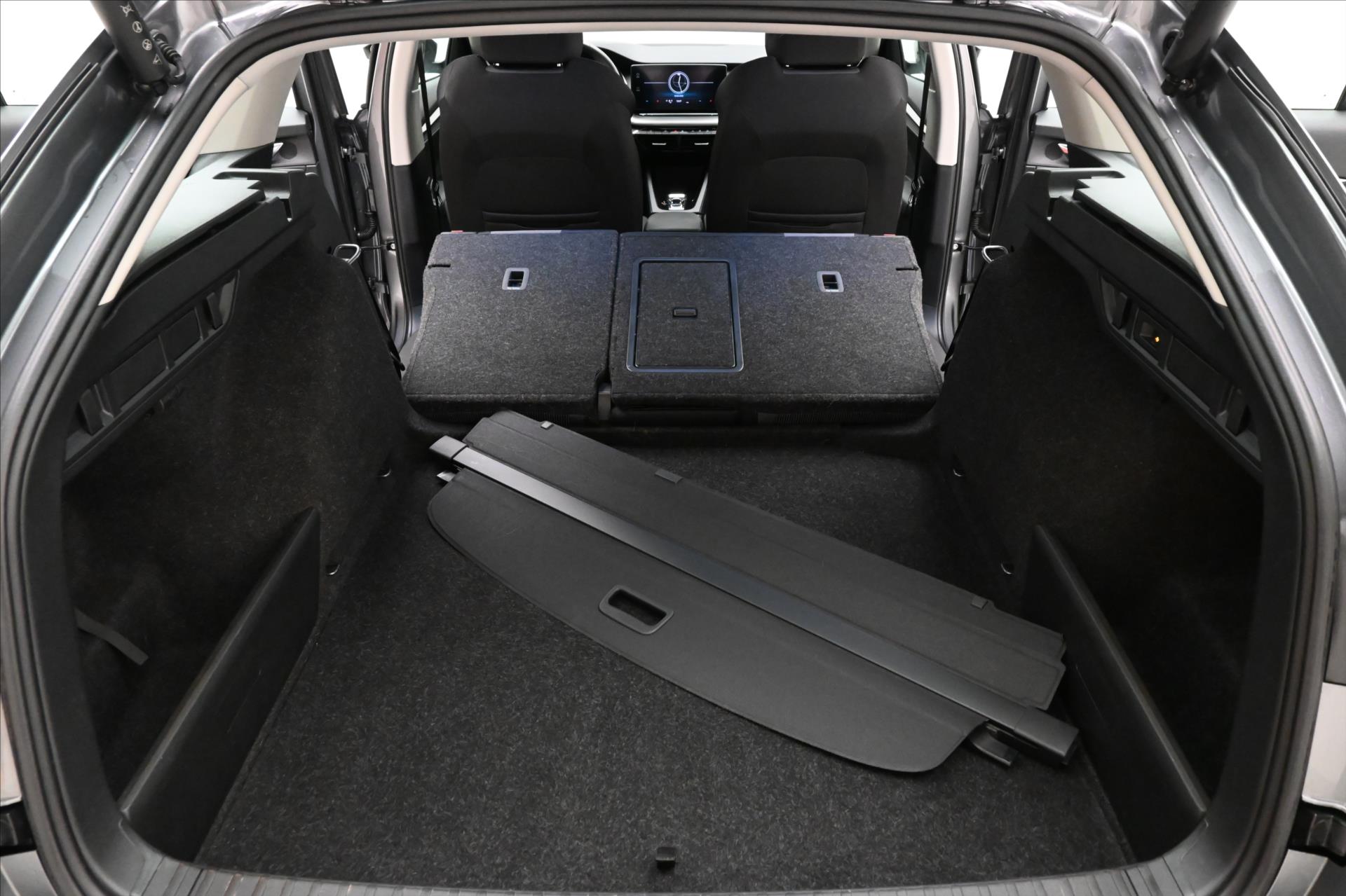 Hlavní fotografie vozu Škoda Octavia 2,0 TDI 110 kW DSG Ambition Záruka až 5 let (12)