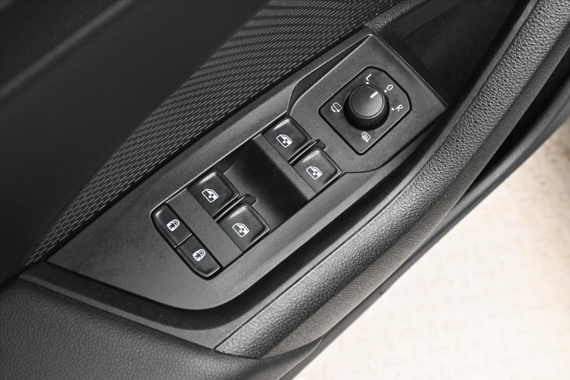Hlavní fotografie vozu Škoda Octavia 2,0 TDI 110 kW DSG Ambition Záruka až 5 let (25)