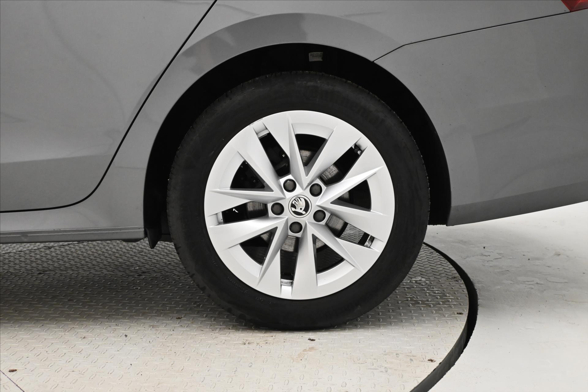 Hlavní fotografie vozu Škoda Octavia 2,0 TDI 110 kW DSG Ambition Záruka až 5 let (31)