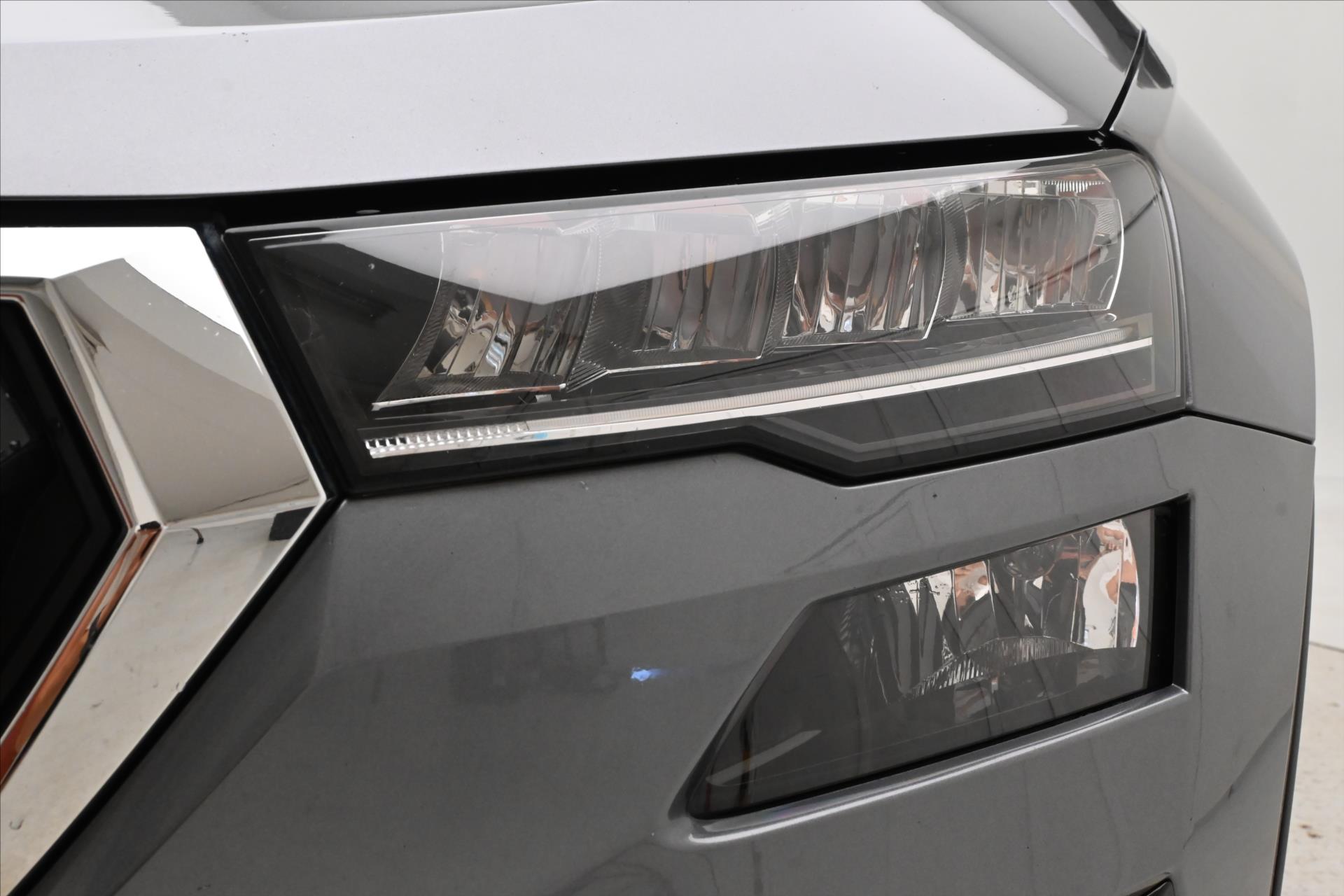 Hlavní fotografie vozu Škoda Karoq 2,0 TDI 85kW DSG Ambition Záruka až 5 let (29)