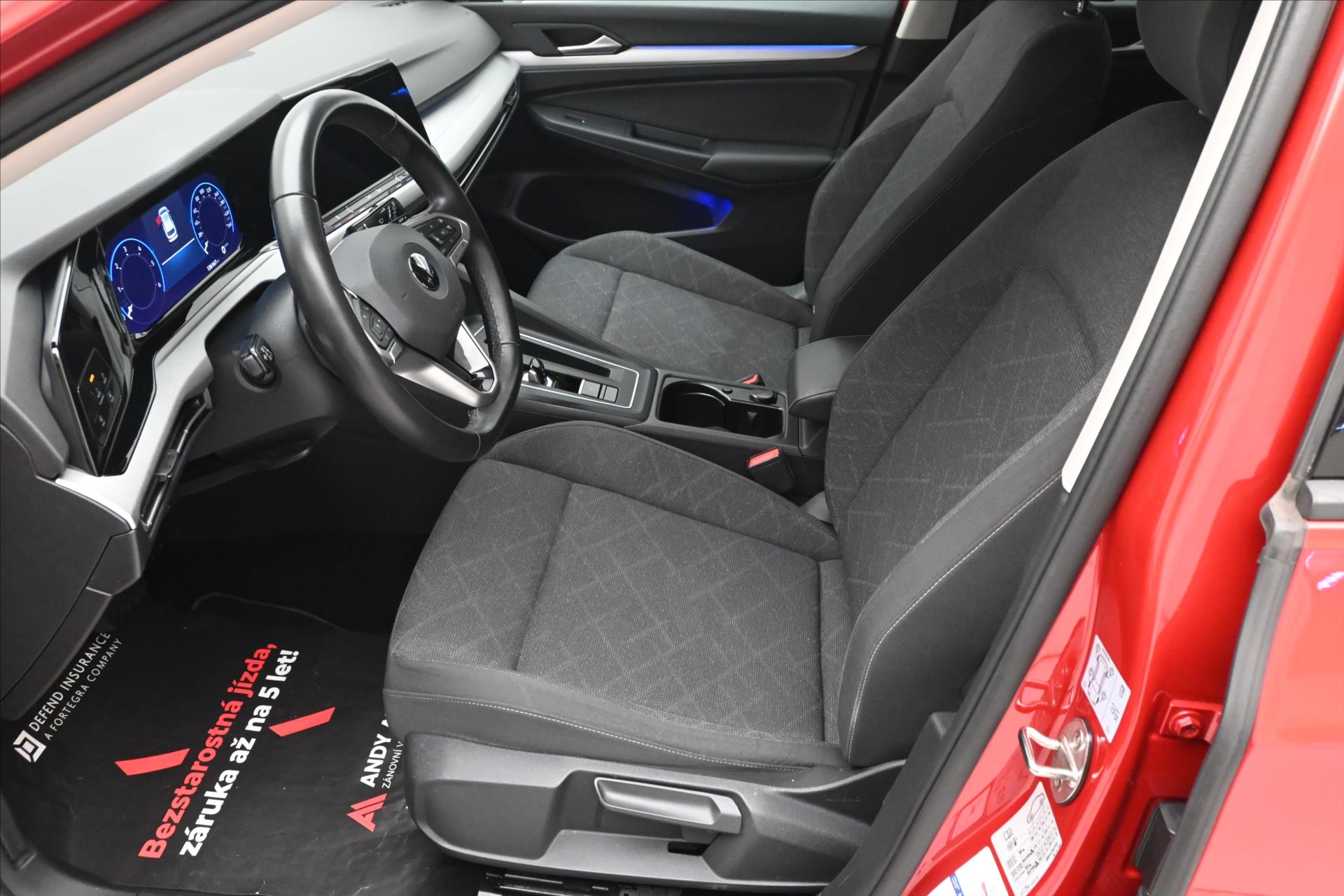 Hlavní fotografie vozu Volkswagen Golf 2,0 TDI 110kW DSG Life Záruka až 5 let (14)