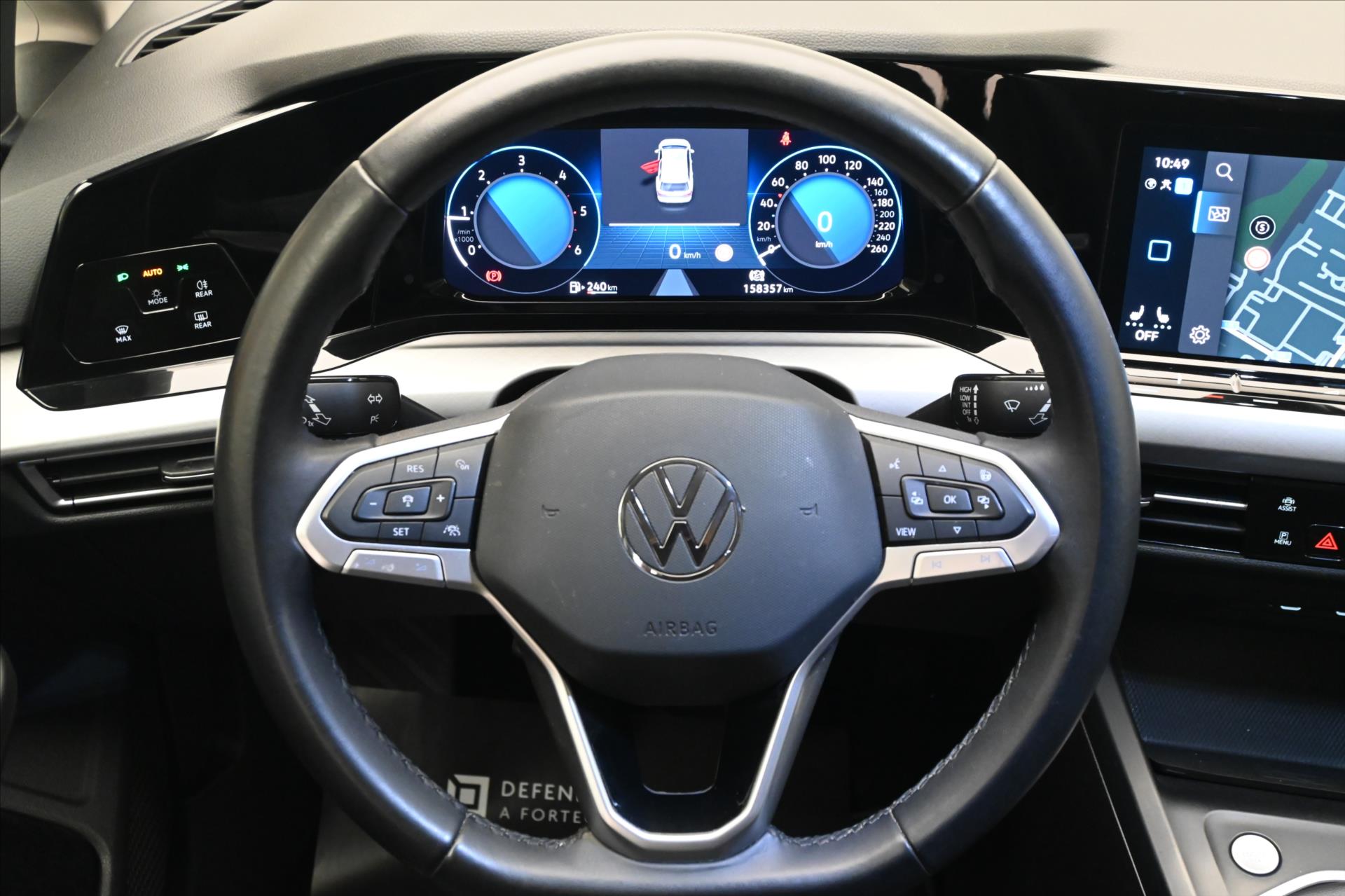 Main photo of the car Volkswagen Golf 2.0 TDI 110kW Life LED Warranty up to 5 years (19)