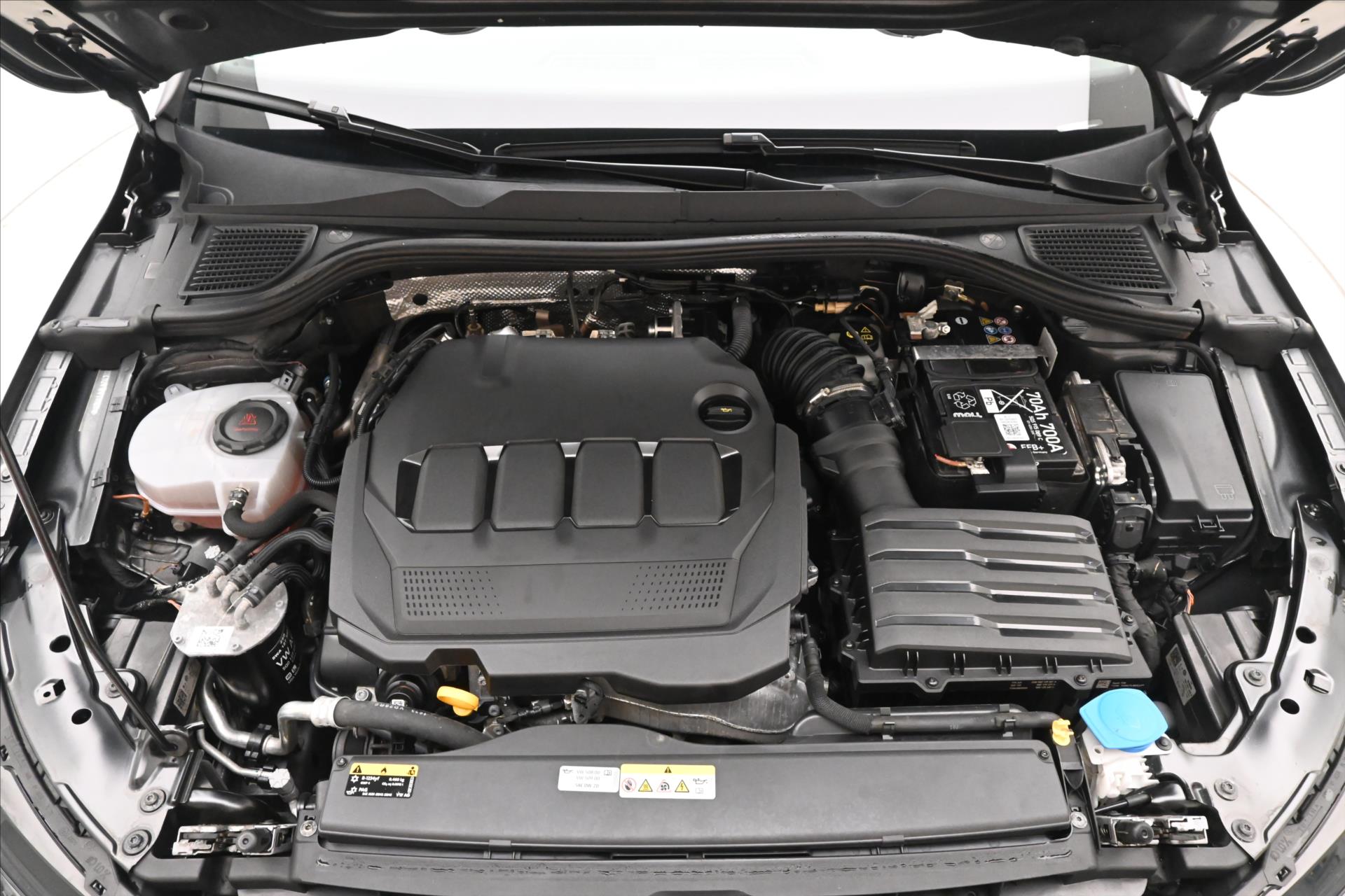 Main photo of the car Volkswagen Golf 2.0 TDI 110kW Life LED Warranty up to 5 years (10)