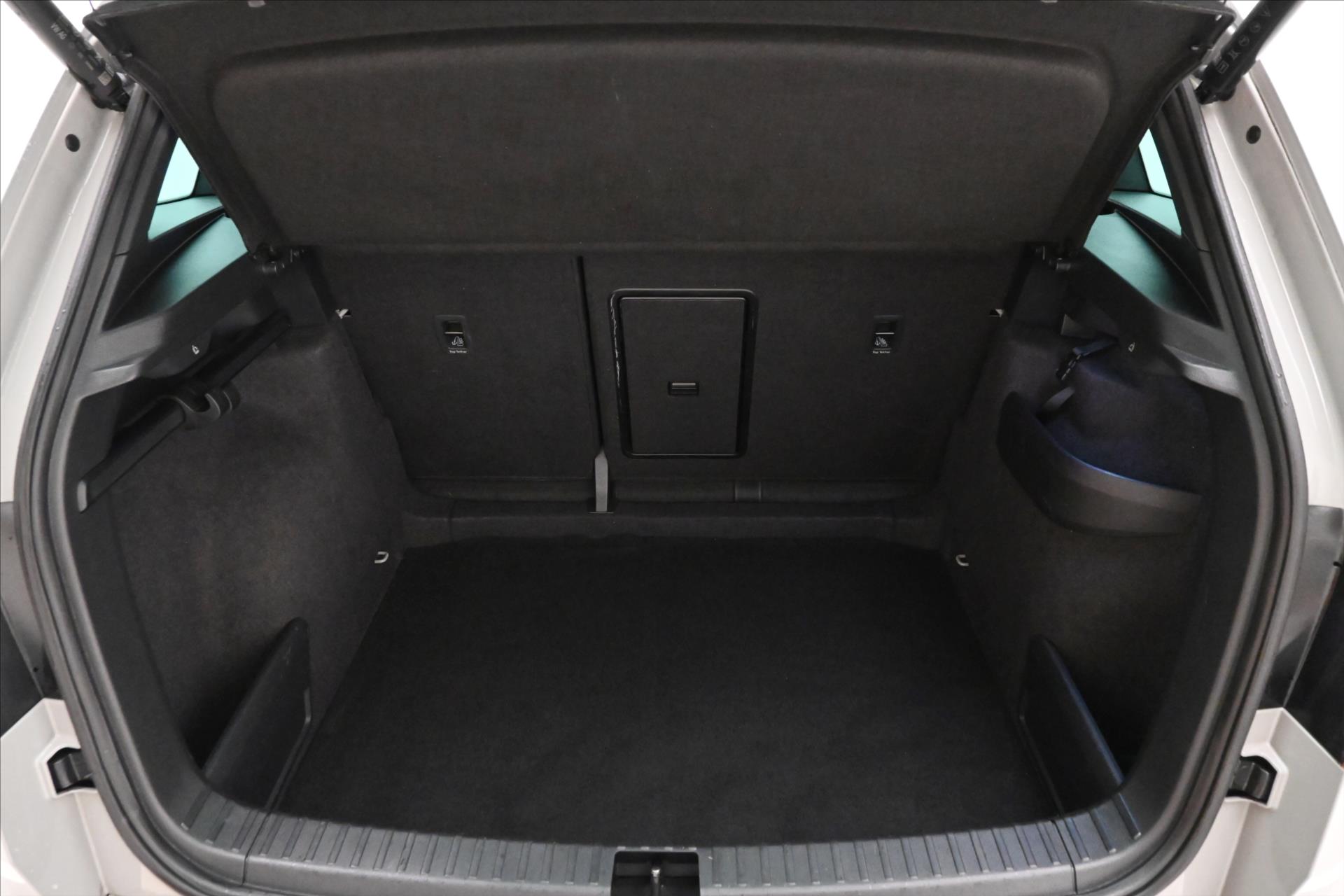 Main photo of the car Skoda Karoq 1.5 TSI 110kW Sportline Business Warranty up to 5 years (11)