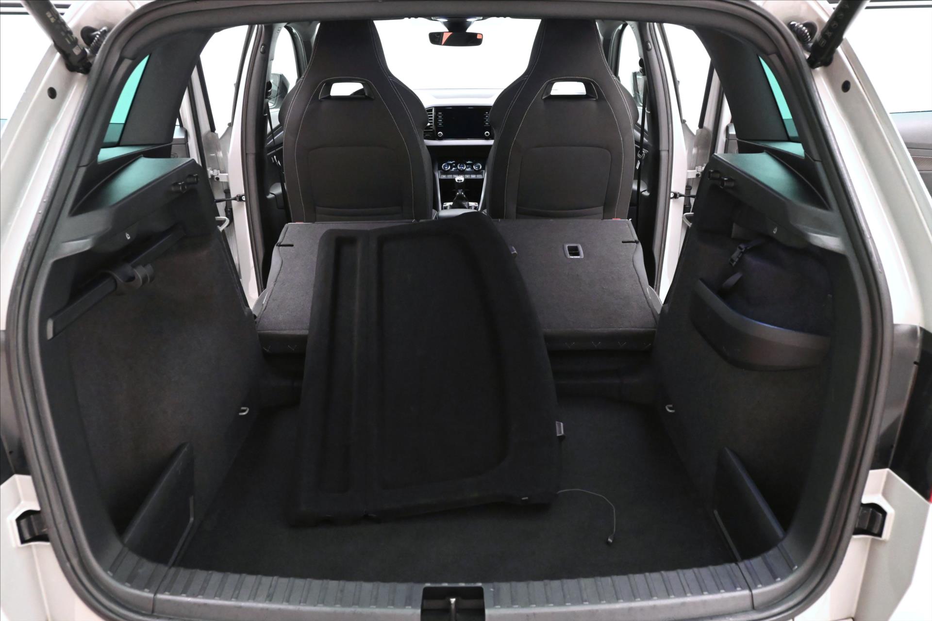 Main photo of the car Skoda Karoq 1.5 TSI 110kW Sportline Business Warranty up to 5 years (12)