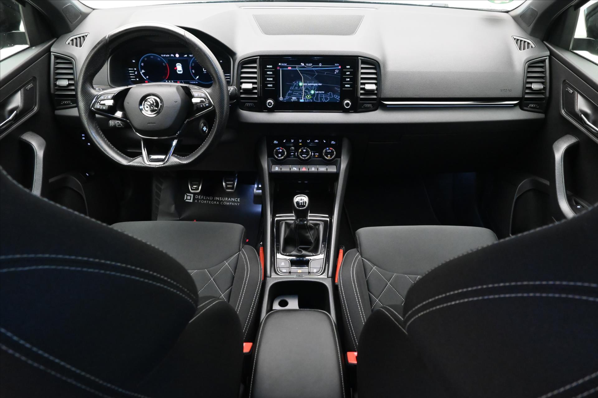 Main photo of the car Skoda Karoq 1.5 TSI 110kW Sportline Business Warranty up to 5 years (16)
