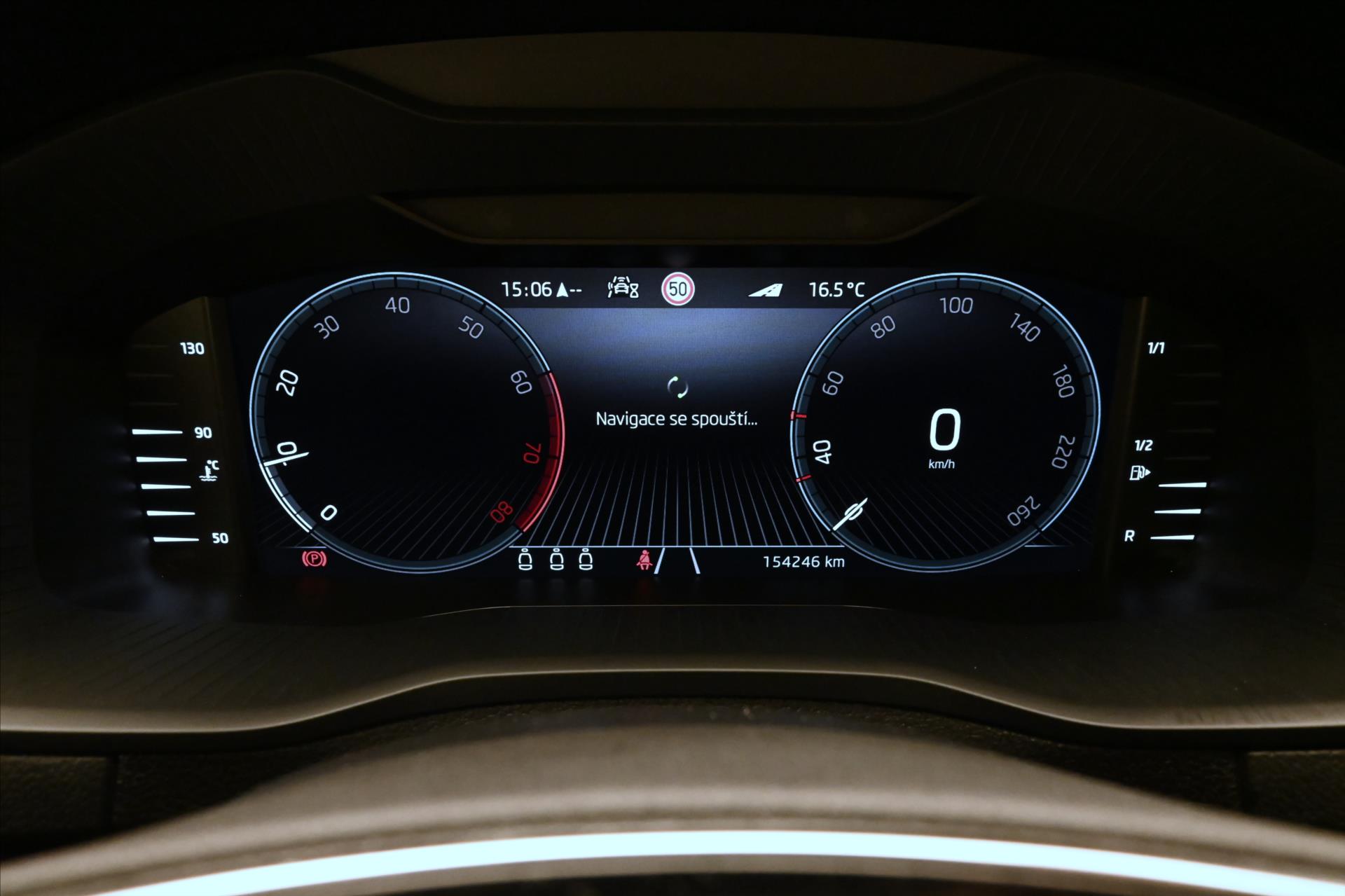 Main photo of the car Skoda Karoq 1.5 TSI 110kW Sportline Business Warranty up to 5 years (17)