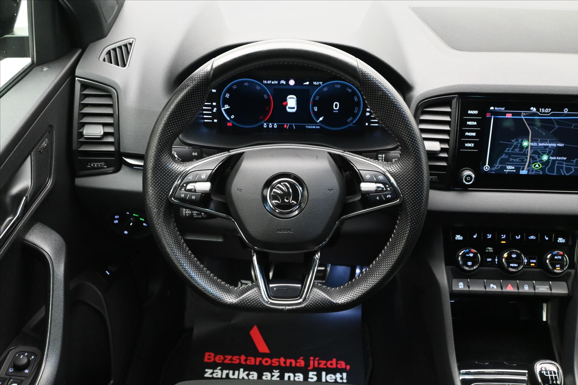 Main photo of the car Skoda Karoq 1.5 TSI 110kW Sportline Business Warranty up to 5 years (19)