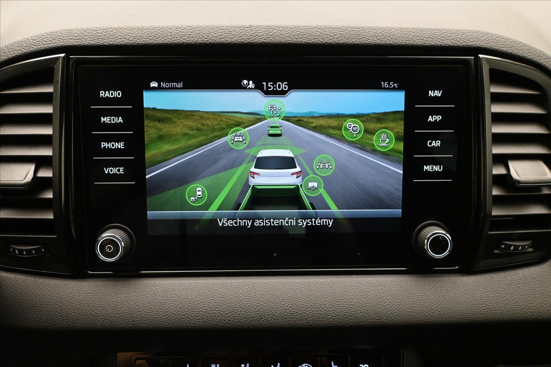 Main photo of the car Skoda Karoq 1.5 TSI 110kW Sportline Business Warranty up to 5 years (20)