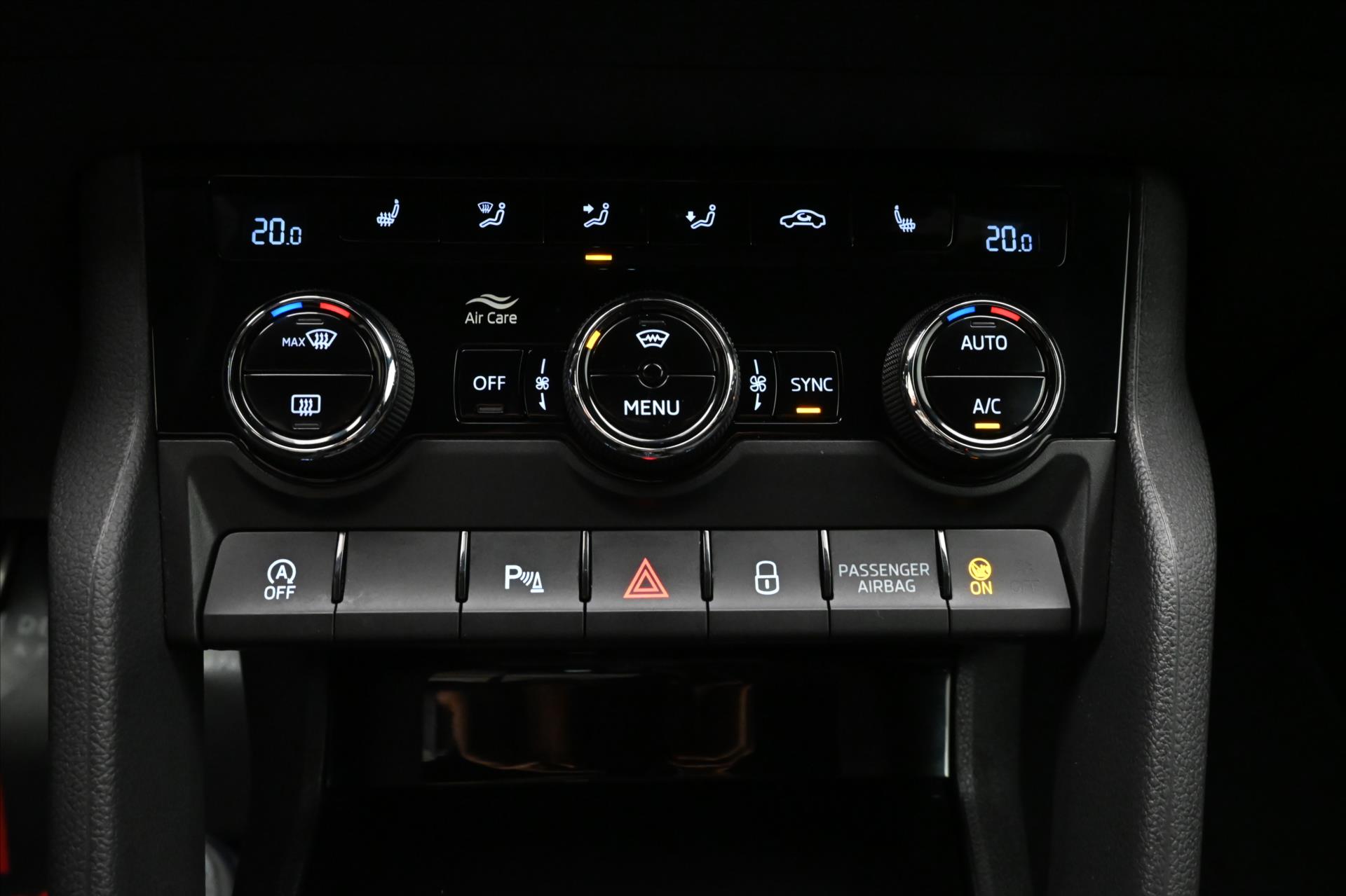 Main photo of the car Skoda Karoq 1.5 TSI 110kW Sportline Business Warranty up to 5 years (22)
