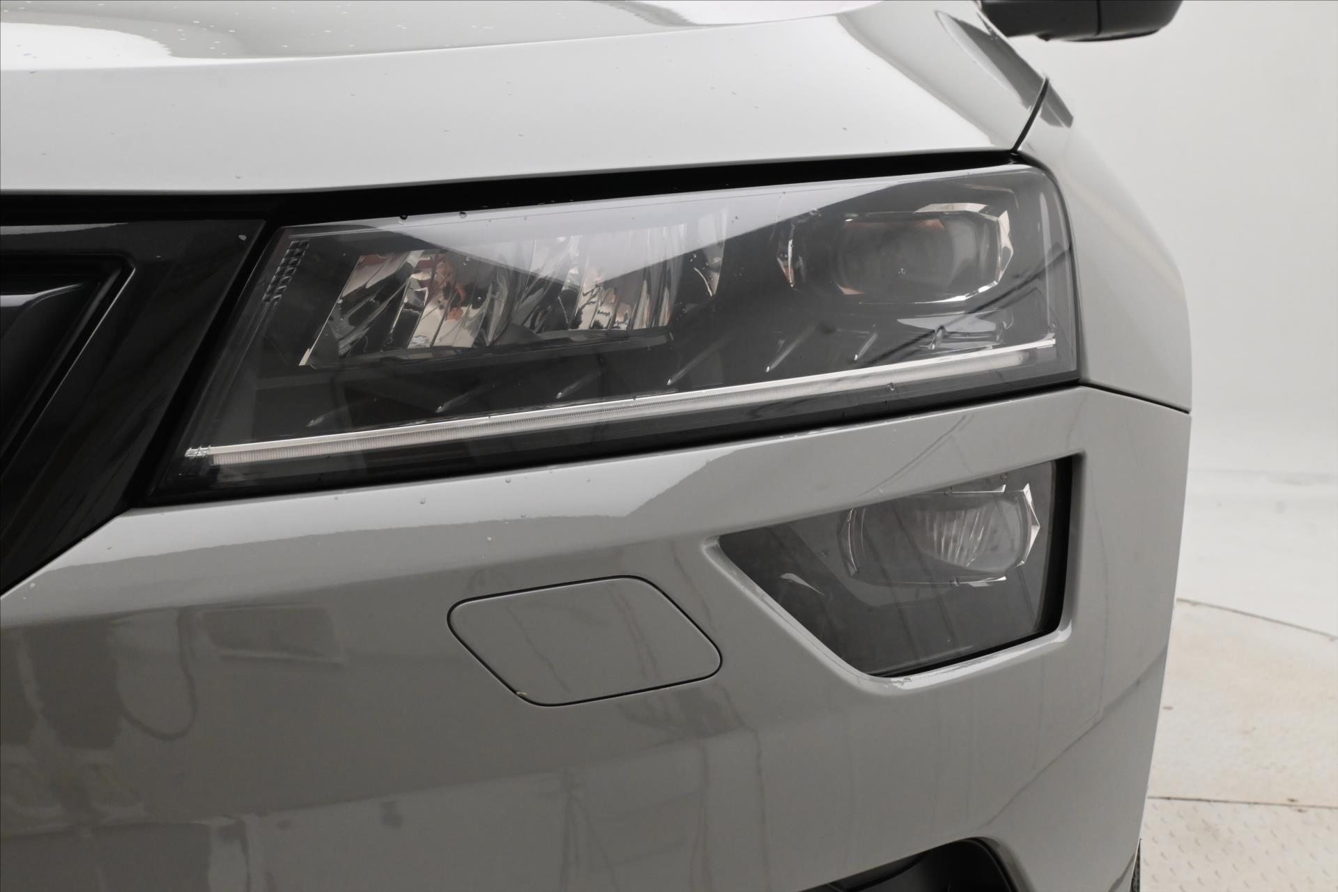 Main photo of the car Skoda Karoq 1.5 TSI 110kW Sportline Business Warranty up to 5 years (31)