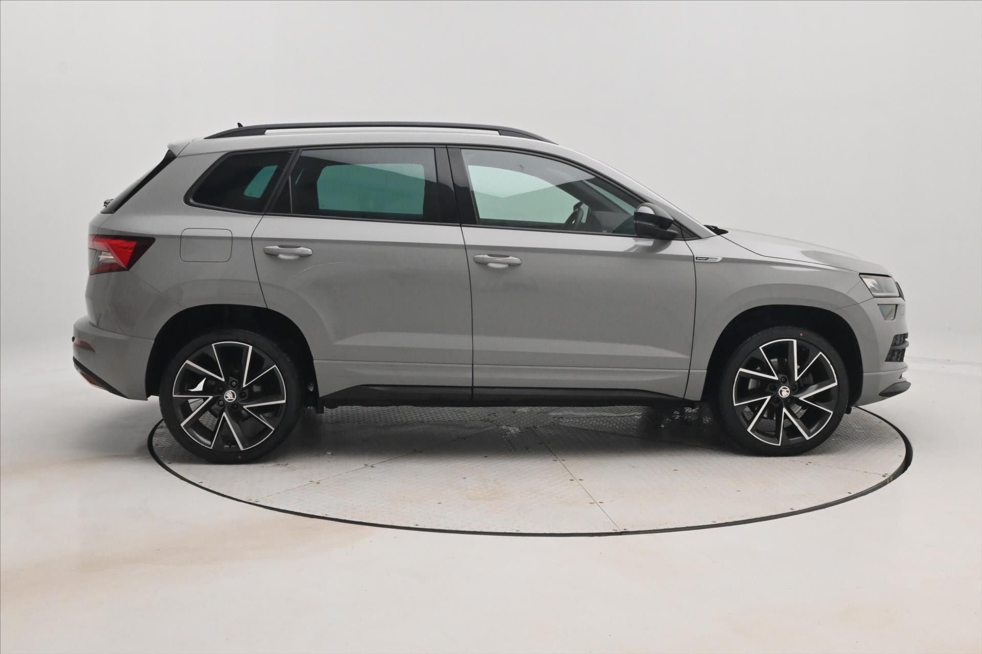 Main photo of the car Skoda Karoq 1.5 TSI 110kW Sportline Business Warranty up to 5 years (5)
