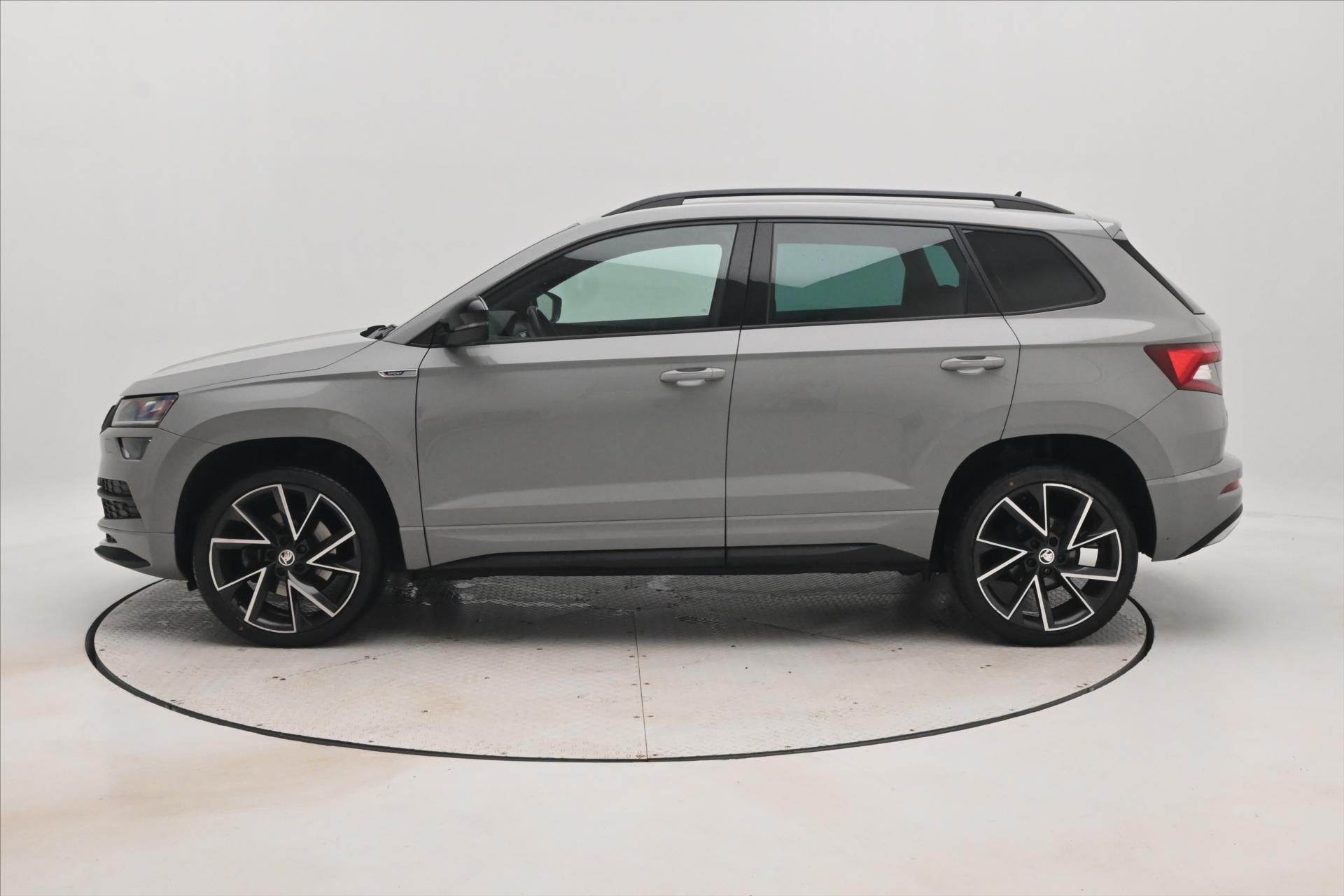 Main photo of the car Skoda Karoq 1.5 TSI 110kW Sportline Business Warranty up to 5 years (9)