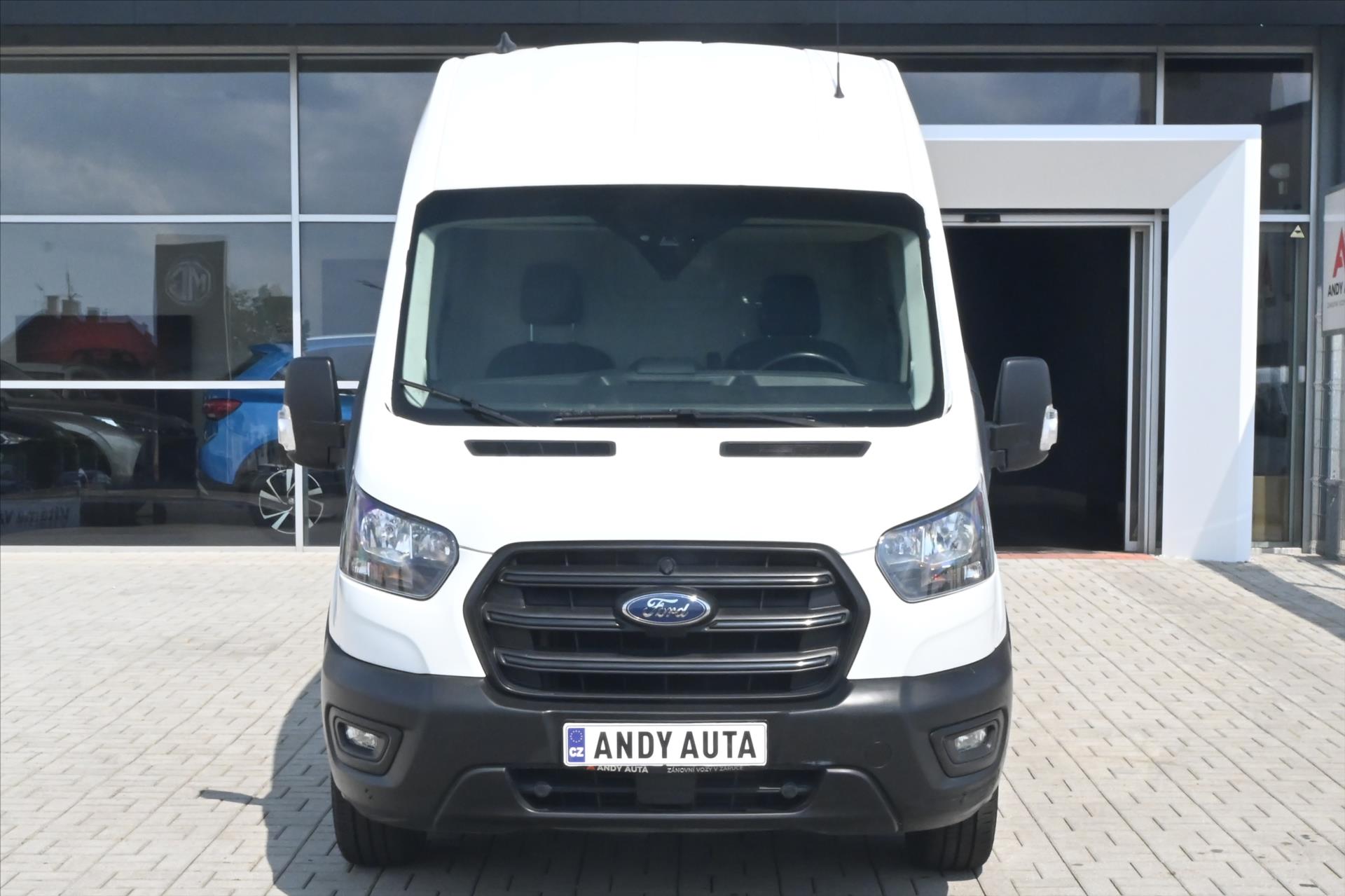 Hlavní fotografie vozu Ford Transit 2,0 TDCI 96kW L4H3 Trend Záruka až 5 let (2)