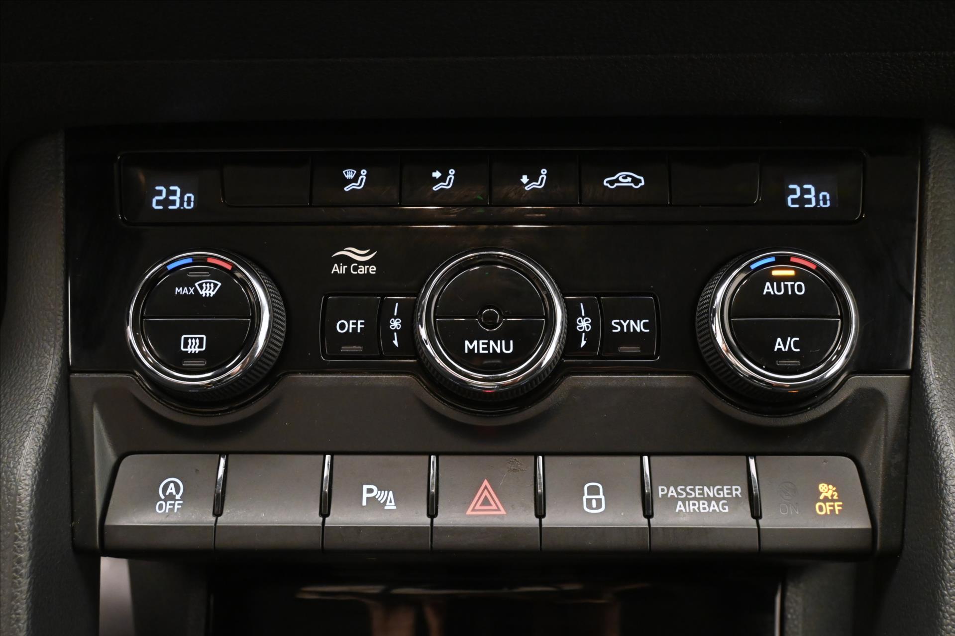 Hlavní fotografie vozu Škoda Karoq 1,5 TSI 110kW DSG Business Záruka až 5 let (22)