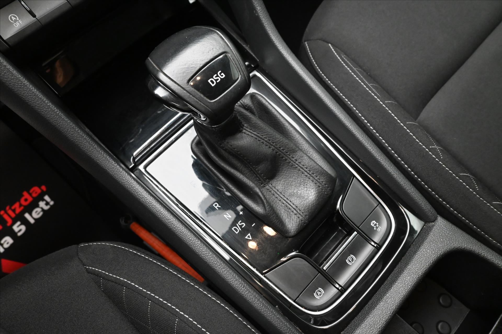 Hlavní fotografie vozu Škoda Karoq 1,5 TSI 110kW DSG Business Záruka až 5 let (23)