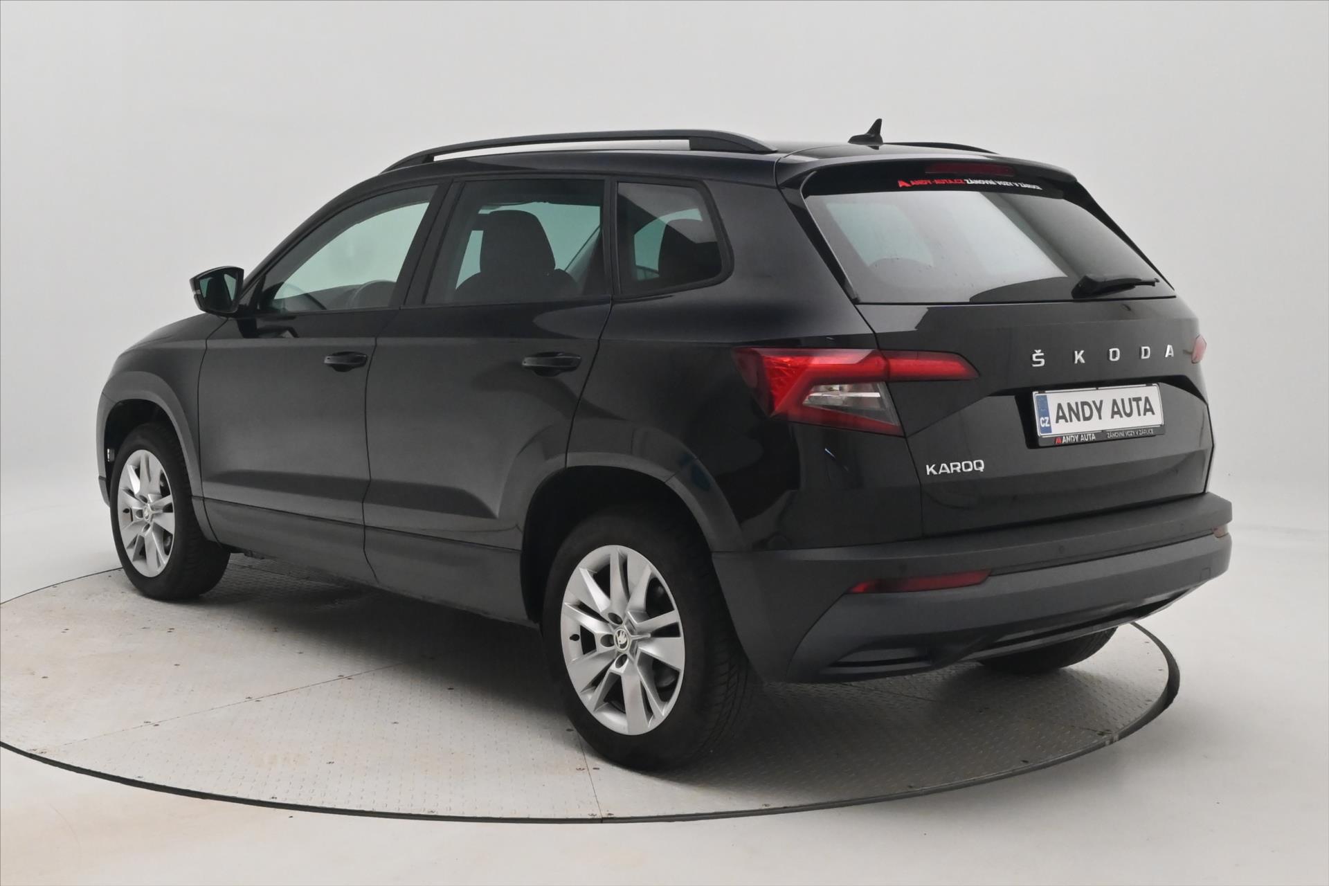 Hlavní fotografie vozu Škoda Karoq 1,5 TSI 110kW DSG Business Záruka až 5 let (8)