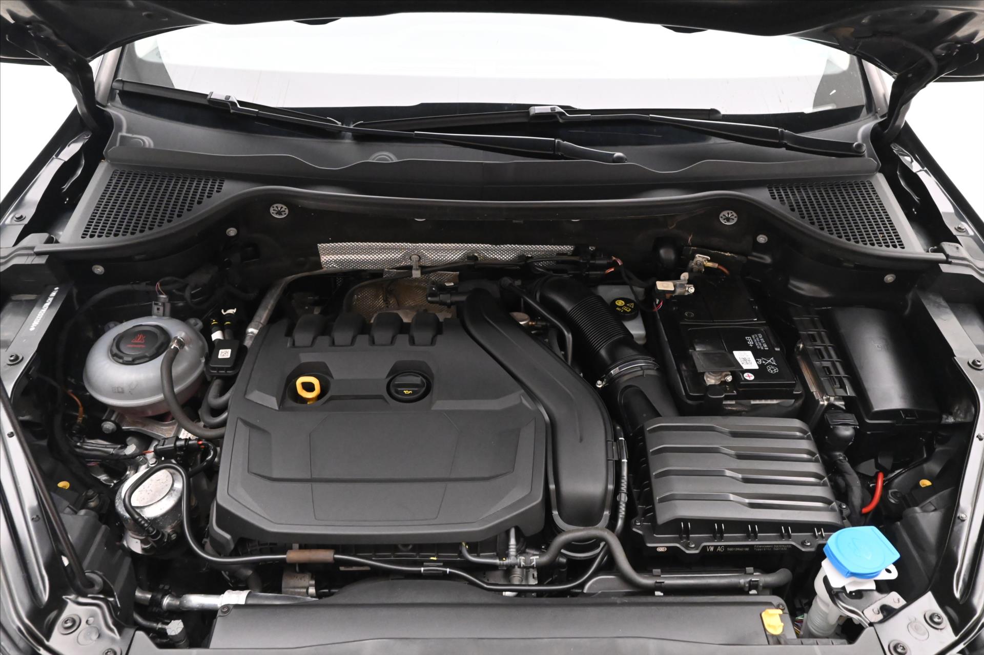 Hlavní fotografie vozu Škoda Karoq 1,5 TSI 110kW DSG Business Záruka až 5 let (10)