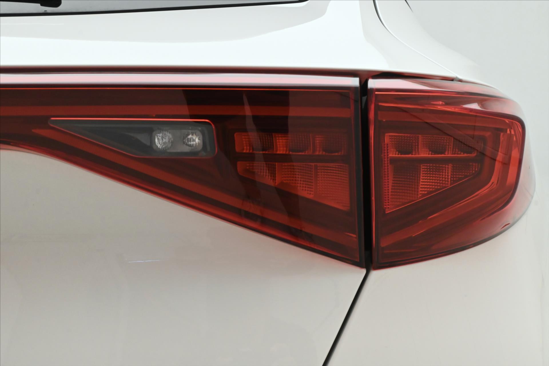 Hlavní fotografie vozu Cupra Formentor 2,0 TDI 110 kW Záruka až 5 let (30)