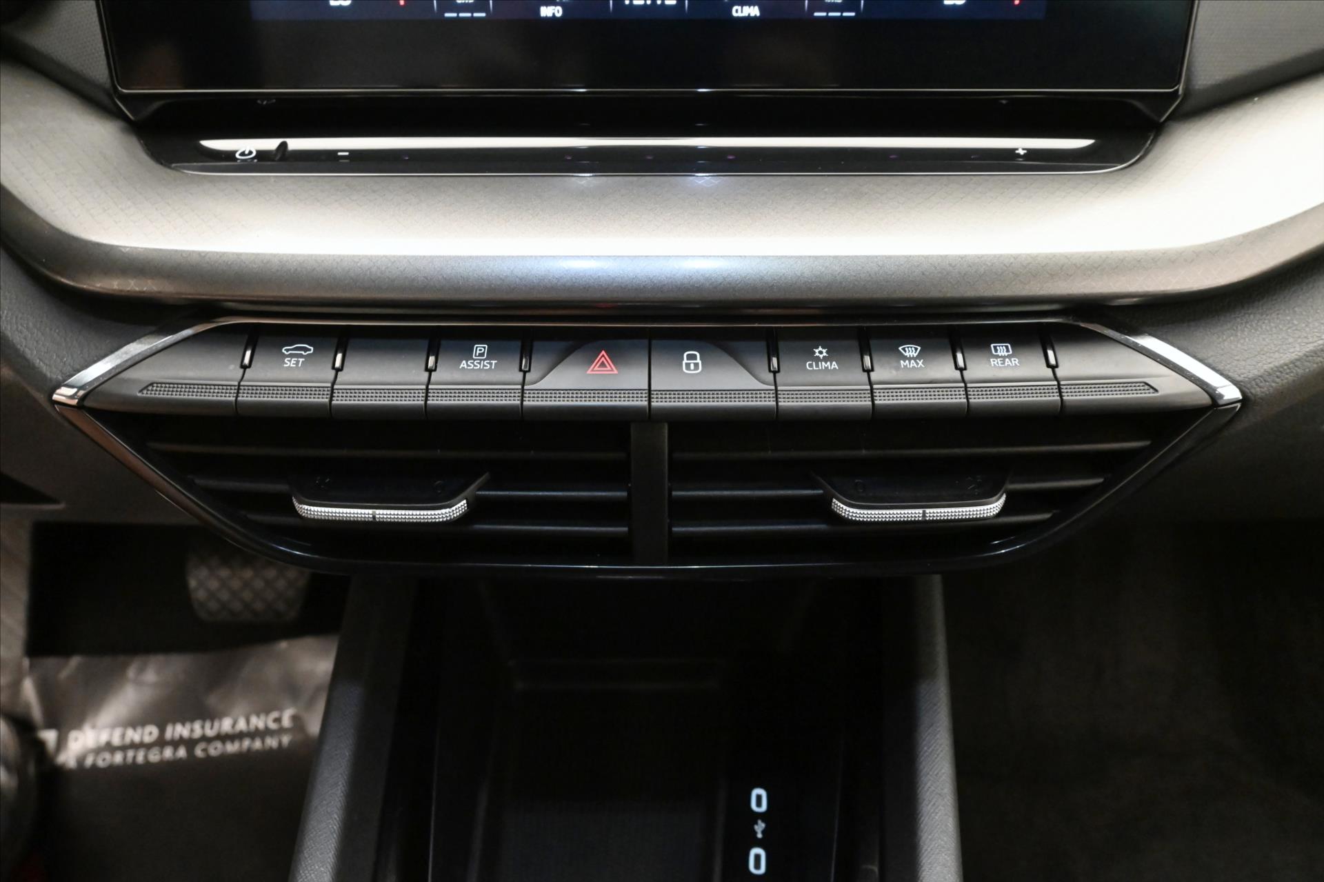 Main photo of the car Skoda Octavia 2.0 TDI 110 kW DSG 4x4 NAVI Warranty up to 5 years (22)