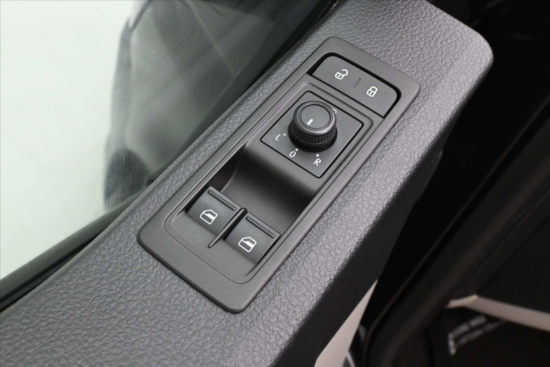 Main photo of the car Volkswagen Transporter 2.0 TDI 110kW LONG KLIMA Warranty up to 5 years (24)
