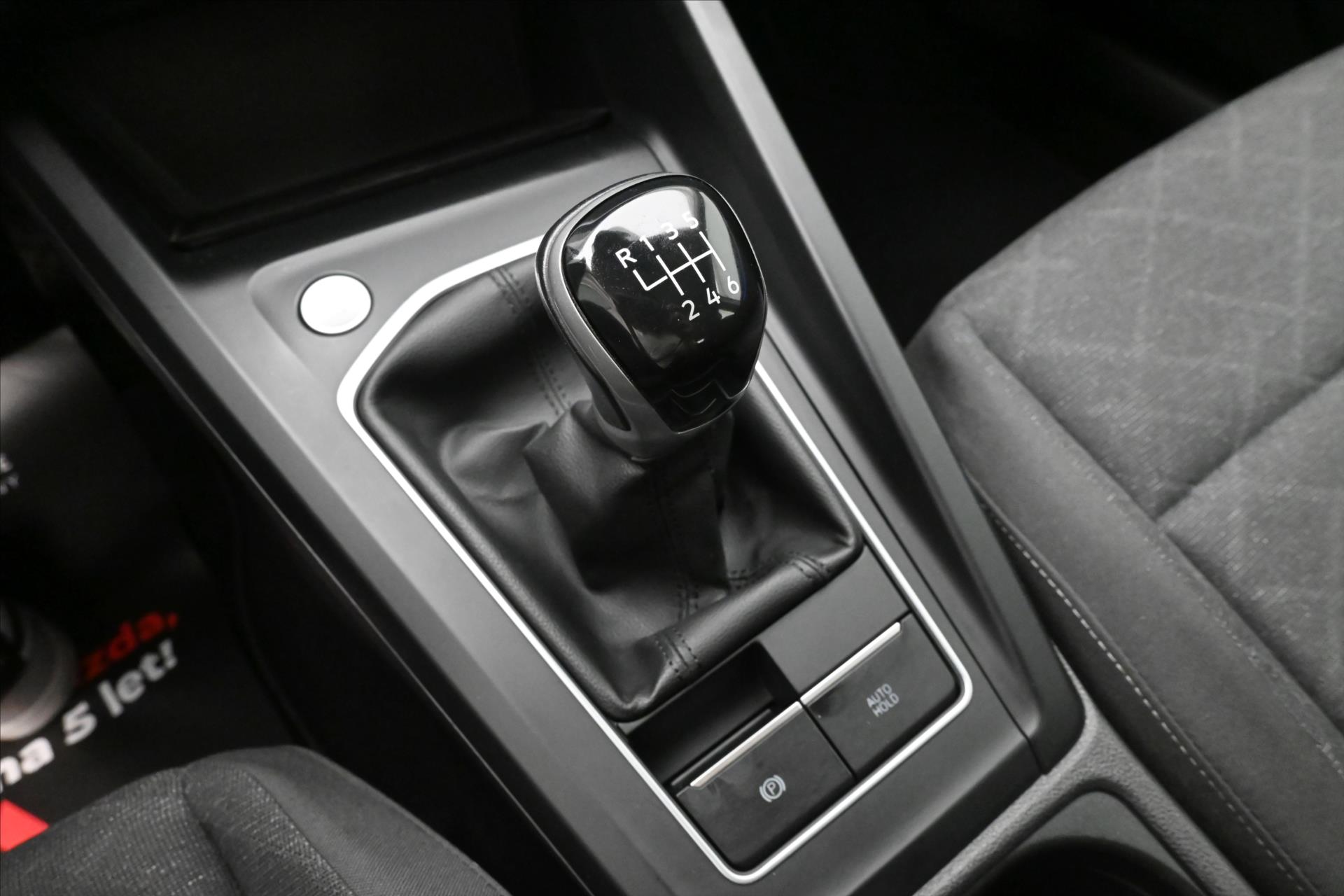 Hlavní fotografie vozu Volkswagen Golf 2,0 TDI 85 kW Life Záruka až 5 let (24)