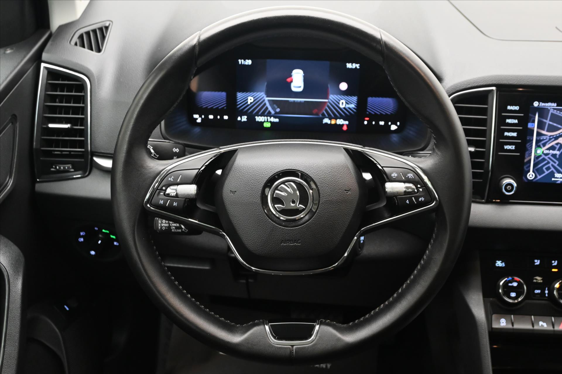 Hlavní fotografie vozu Škoda Karoq 2,0 TDI 85 kW DSG Ambition Záruka až 5 let (18)