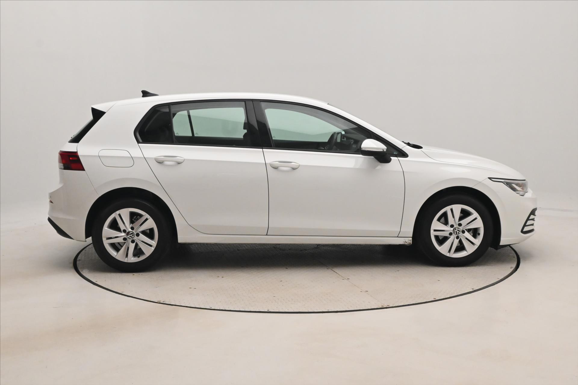 Hlavní fotografie vozu Volkswagen Golf 2,0 TDI 110 kW Life Záruka až 5 let (5)