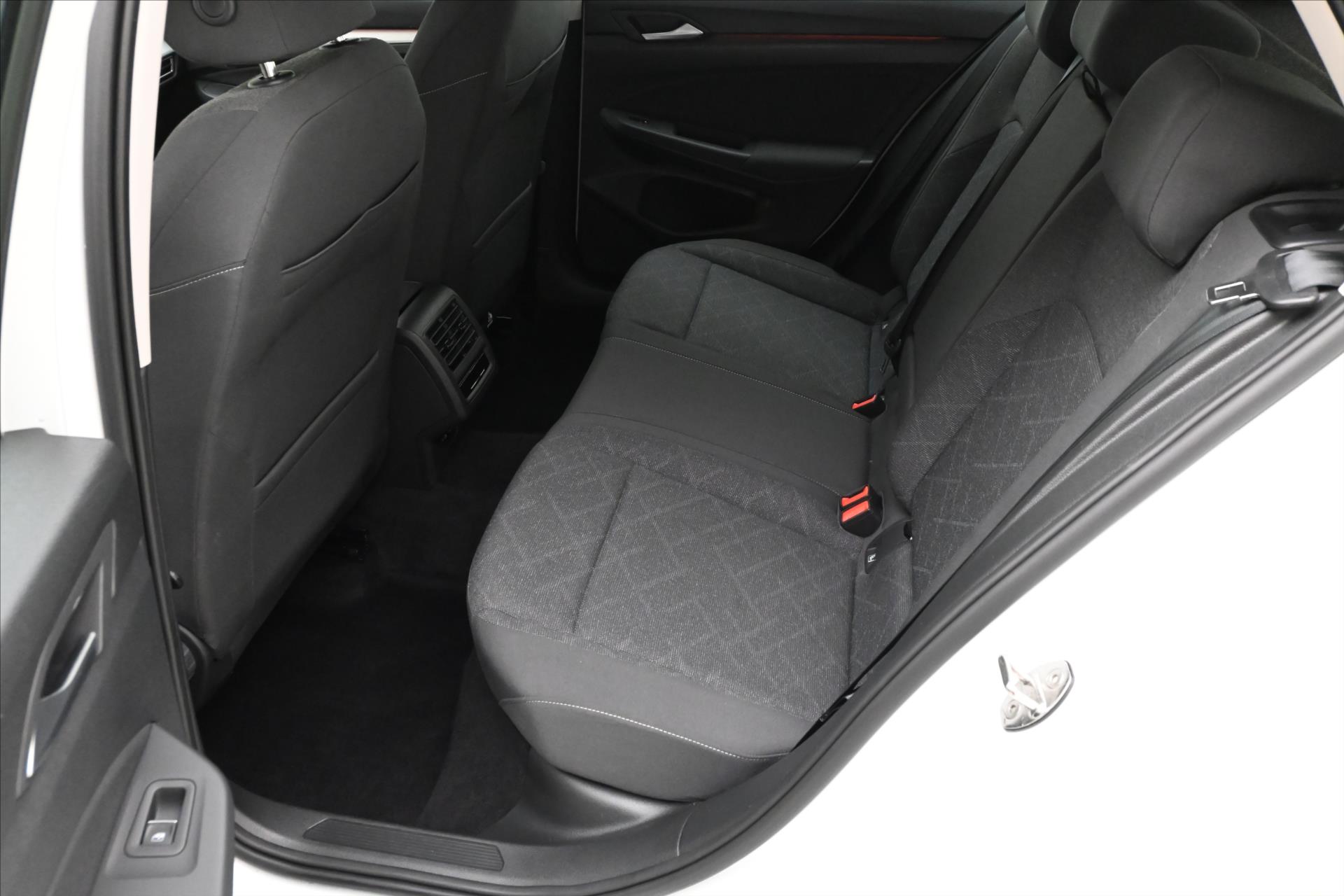 Hlavní fotografie vozu Volkswagen Golf 2,0 TDI 85kW Life Záruka až 5 let (15)