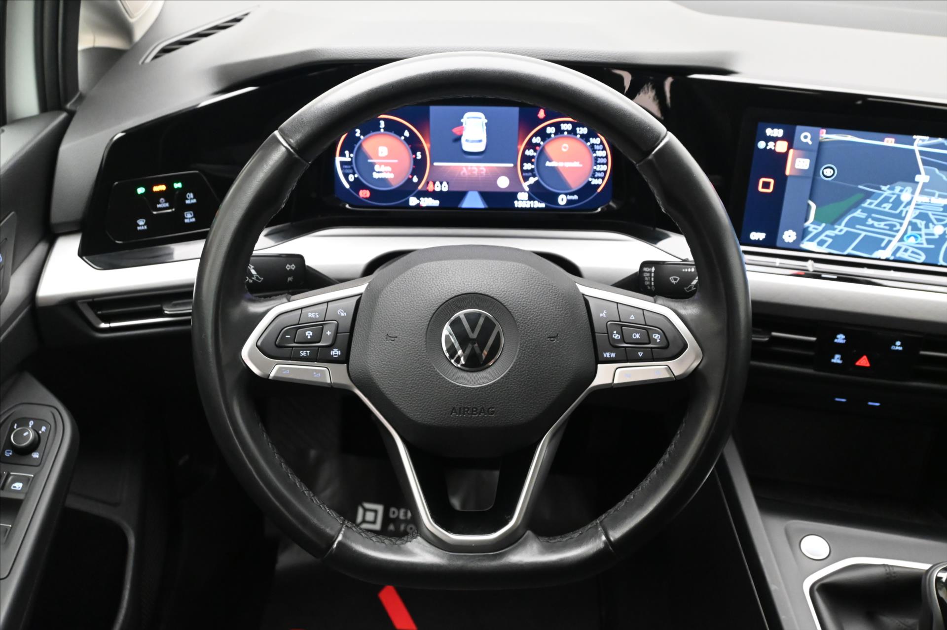 Hlavní fotografie vozu Volkswagen Golf 2,0 TDI 85kW Life Záruka až 5 let (19)