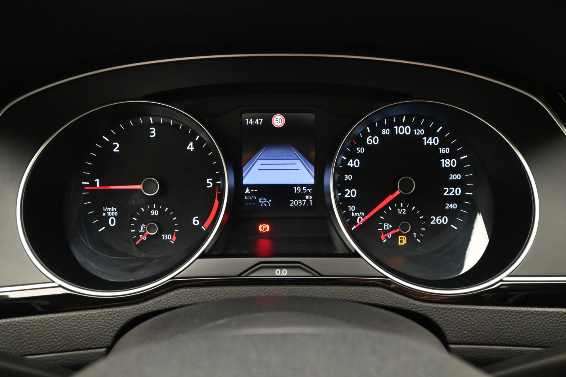 Hlavní fotografie vozu Volkswagen Passat 2,0 TDI 110kW Business Záruka až 5 let (17)